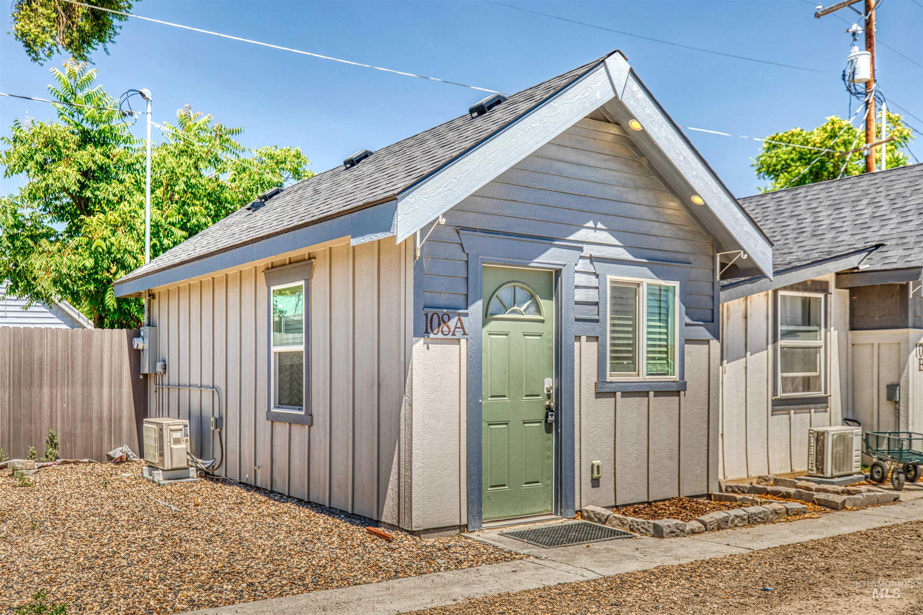 108 E Main St, Nyssa, Oregon 97913, 1 Bedroom, 1 Bathroom, Residential Income For Sale, Price $275,000,MLS 98954002