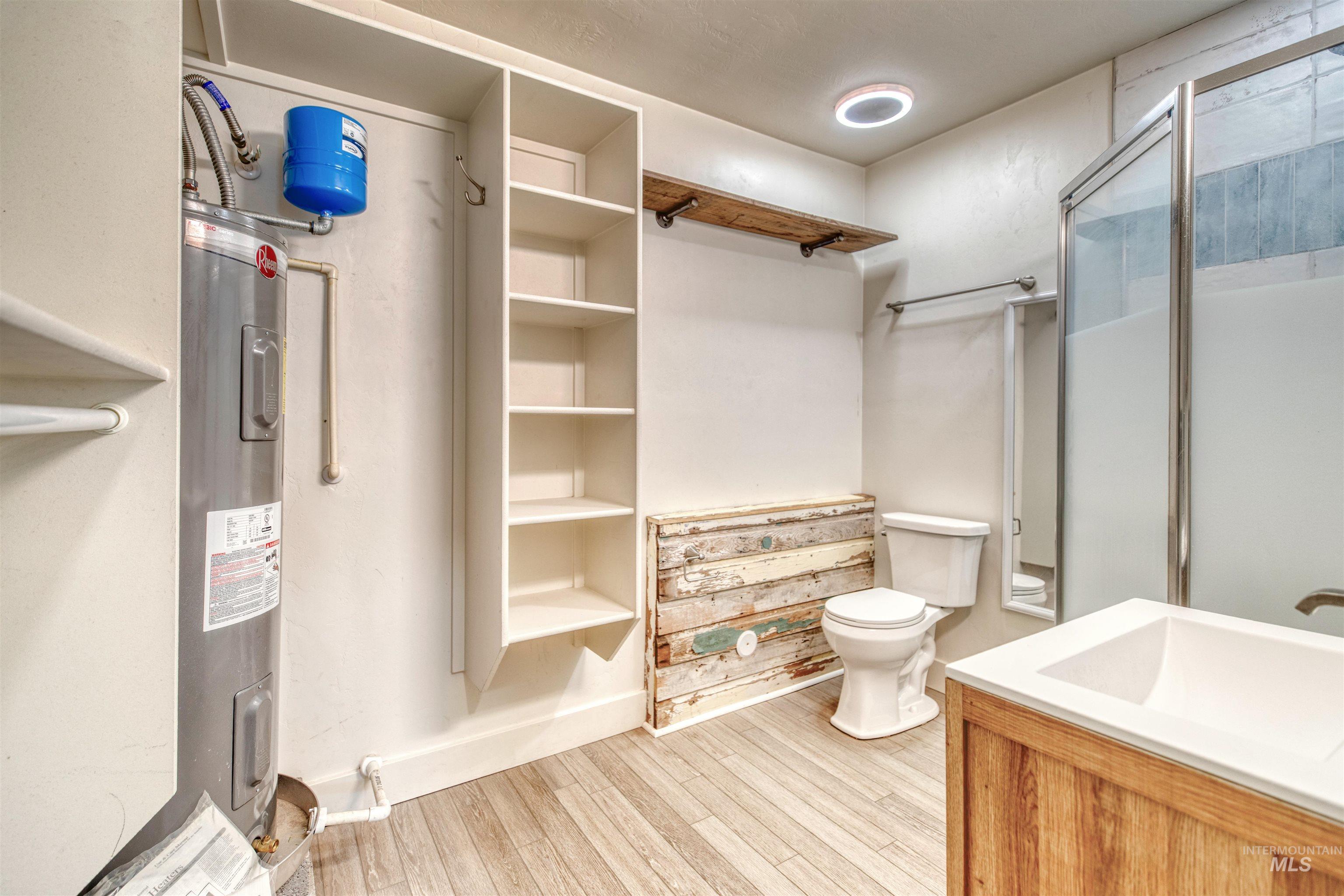 108 E Main St, Nyssa, Oregon 97913, 1 Bedroom, 1 Bathroom, Residential Income For Sale, Price $275,000,MLS 98954002