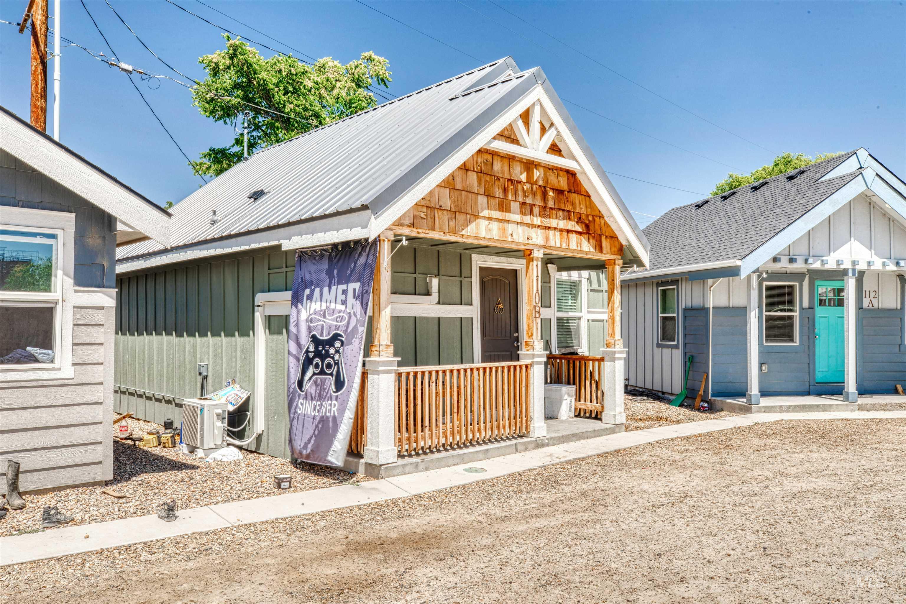 110 E Main St, Nyssa, Oregon 97913, 2 Bedrooms, 1 Bathroom, Residential Income For Sale, Price $280,000,MLS 98954008