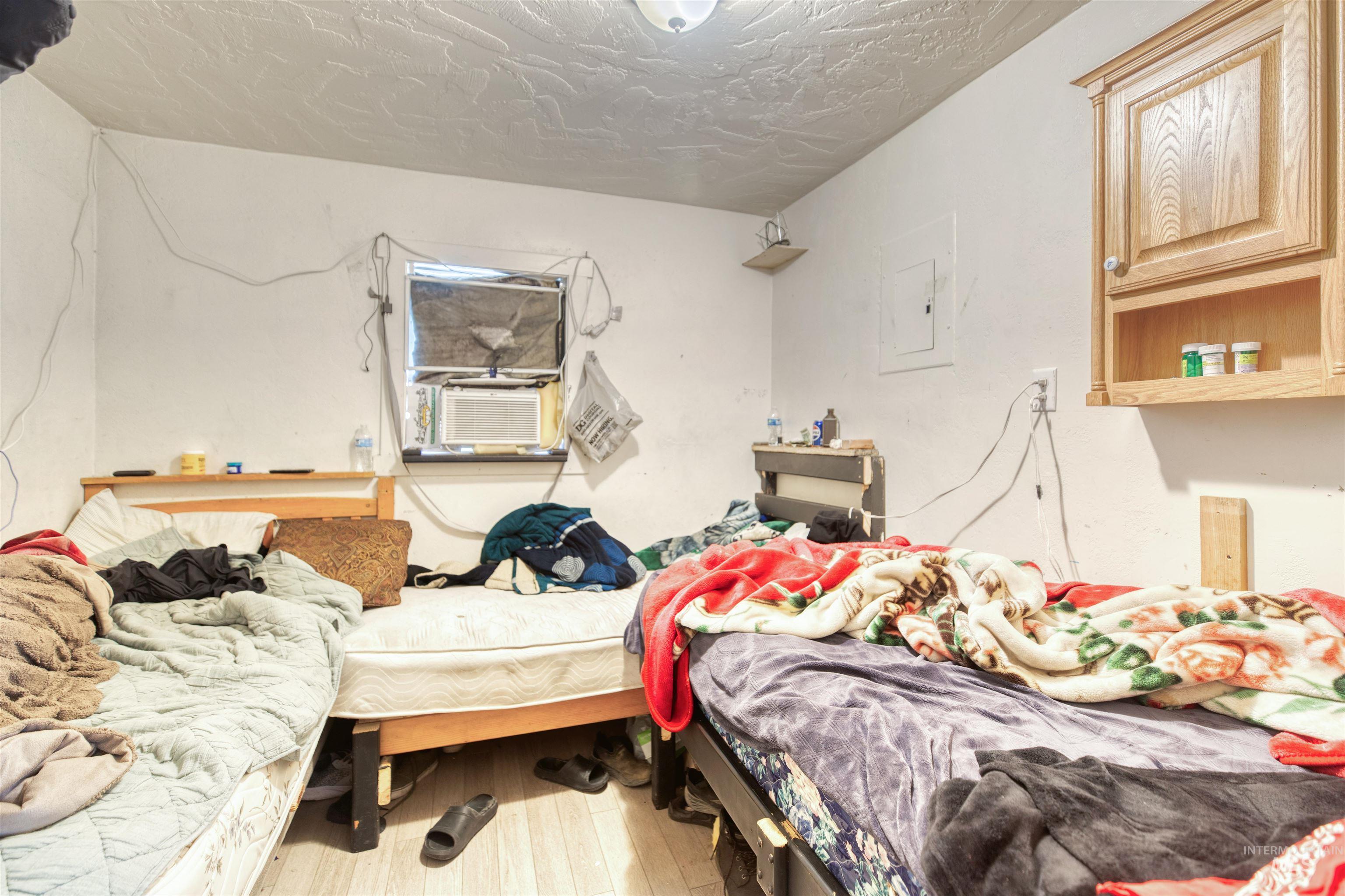 110 E Main St, Nyssa, Oregon 97913, 2 Bedrooms, 1 Bathroom, Residential Income For Sale, Price $280,000,MLS 98954008