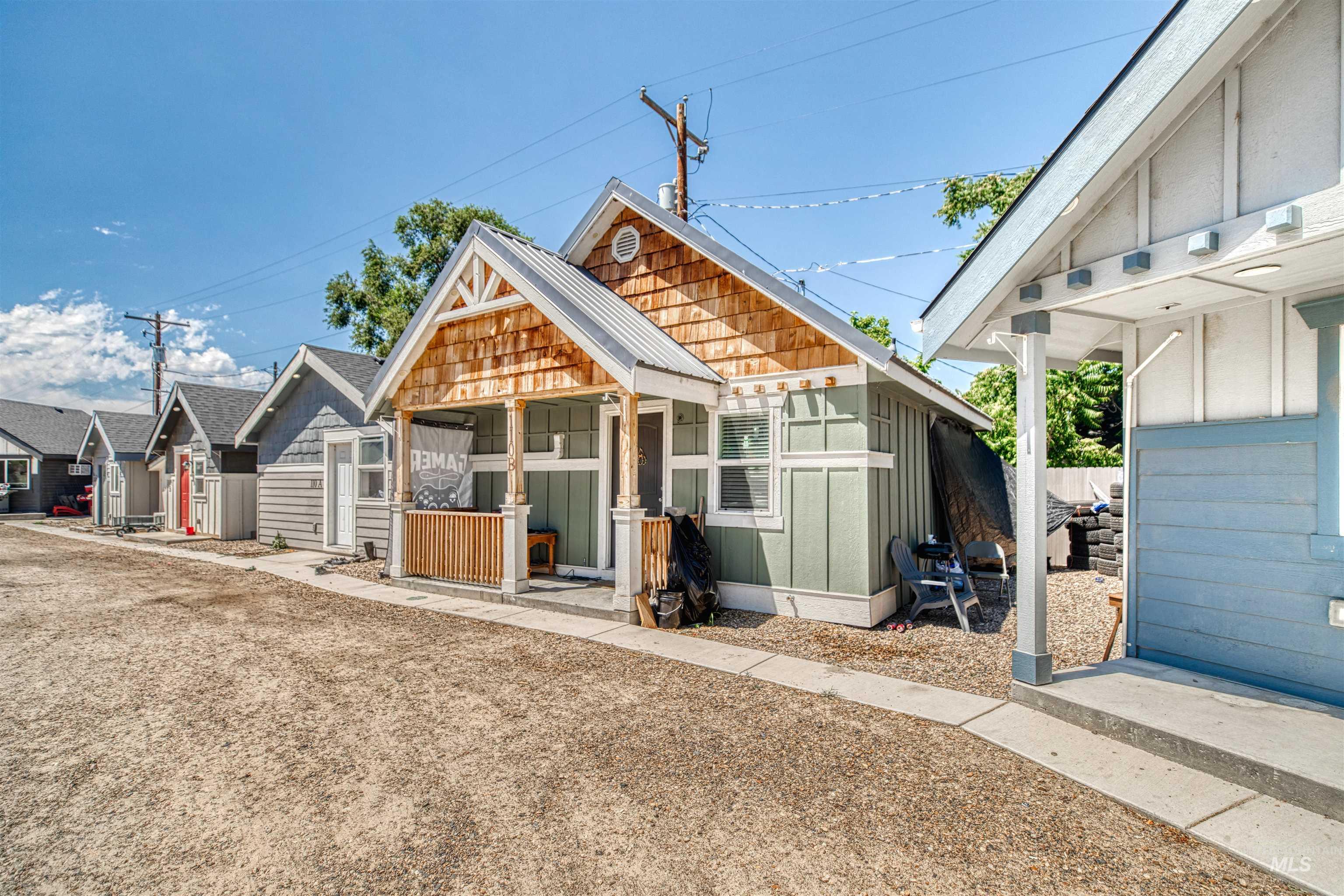 110 E Main St, Nyssa, Oregon 97913, 2 Bedrooms, 1 Bathroom, Residential Income For Sale, Price $280,000,MLS 98954008