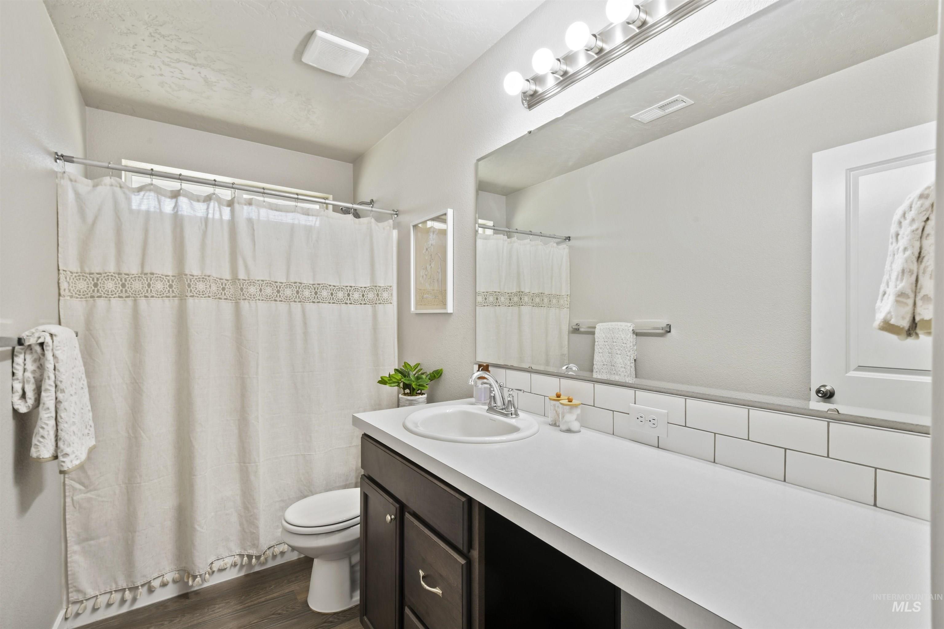 3499 S Rosa Parks Way, Nampa, Idaho 83686, 3 Bedrooms, 2 Bathrooms, Residential For Sale, Price $525,000, 98954046