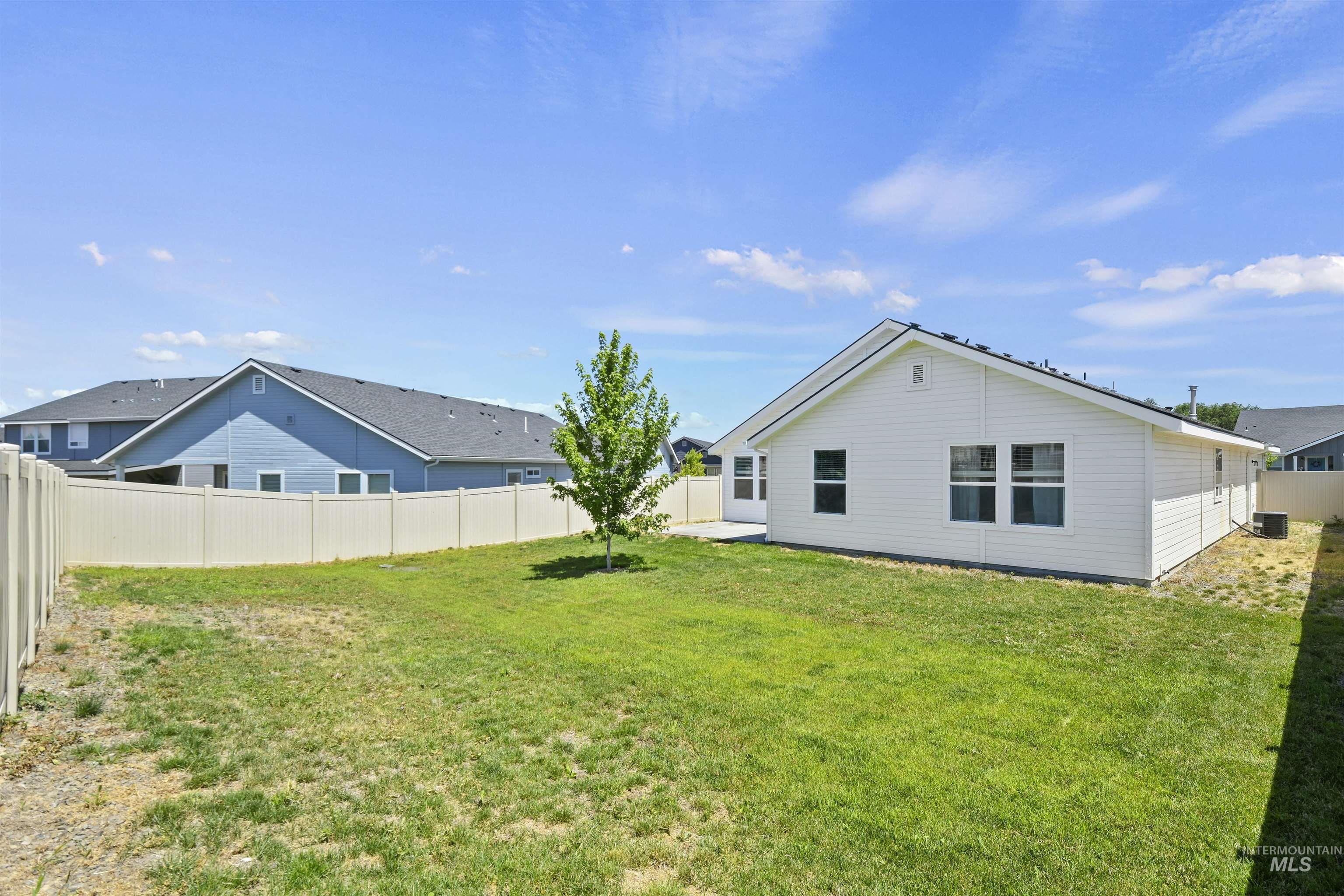 3499 S Rosa Parks Way, Nampa, Idaho 83686, 3 Bedrooms, 2 Bathrooms, Residential For Sale, Price $525,000, 98954046