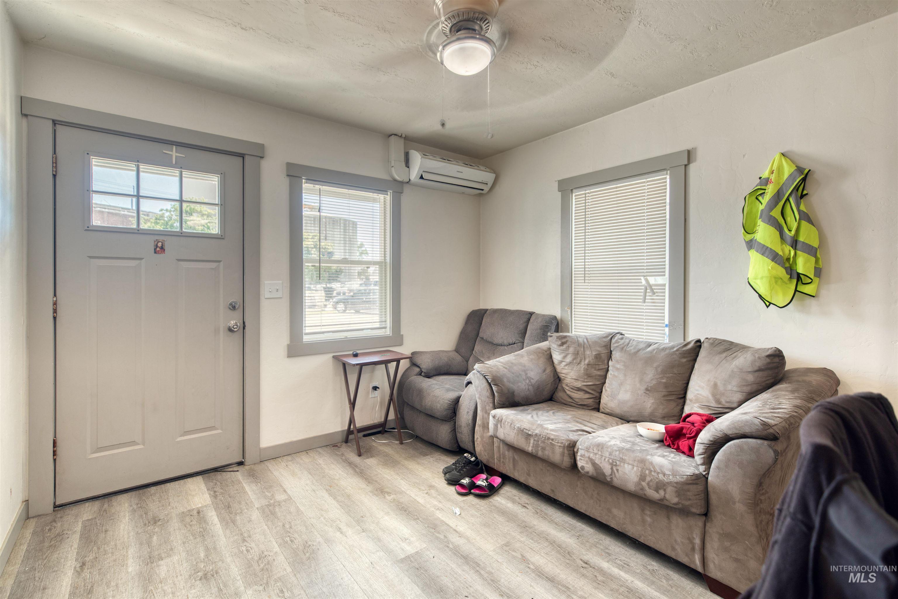 112 E Main St, Nyssa, Oregon 97913, 2 Bedrooms, 1 Bathroom, Residential Income For Sale, Price $520,000,MLS 98954054