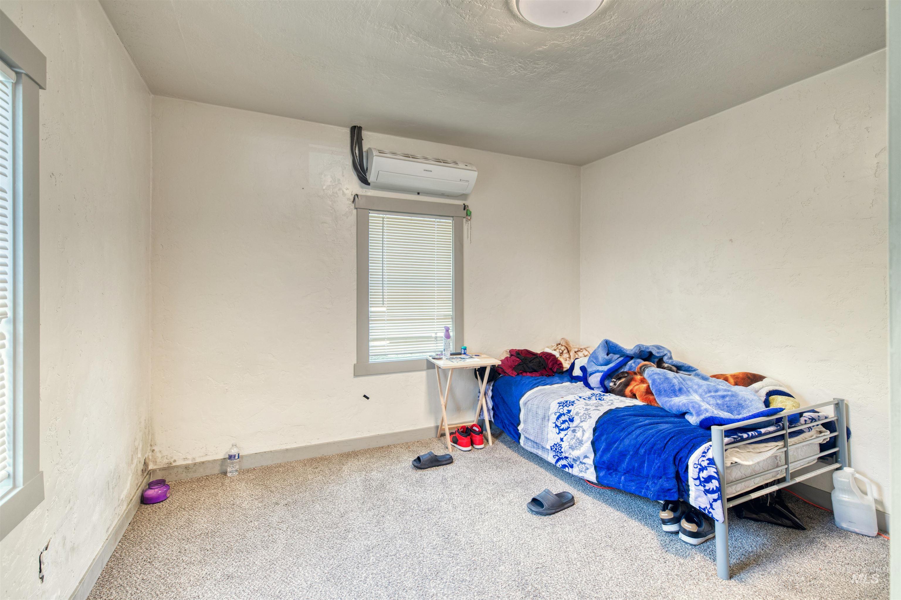 112 E Main St, Nyssa, Oregon 97913, 2 Bedrooms, 1 Bathroom, Residential Income For Sale, Price $520,000,MLS 98954054