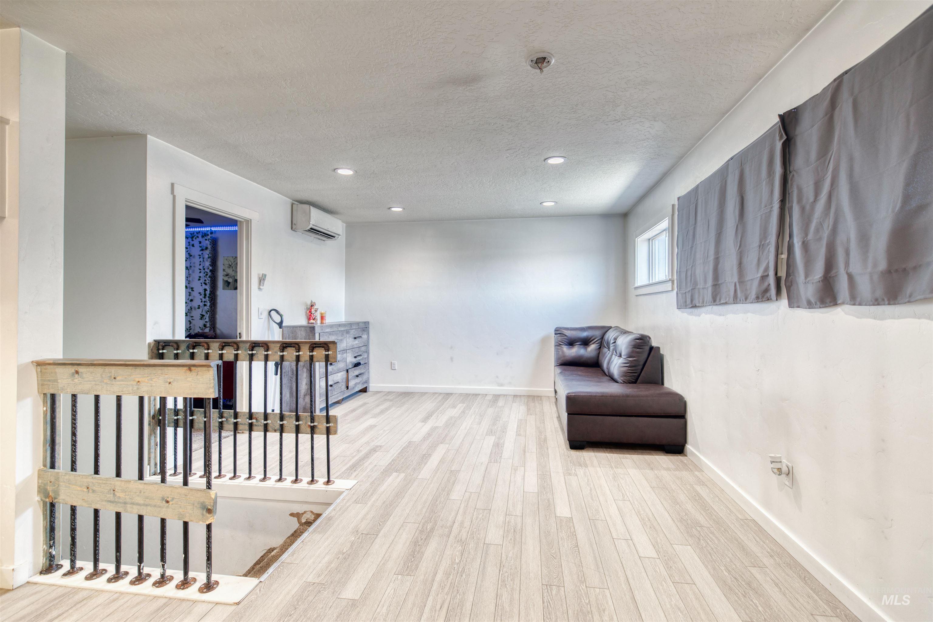 112 E Main St, Nyssa, Oregon 97913, 2 Bedrooms, 1 Bathroom, Residential Income For Sale, Price $520,000,MLS 98954054