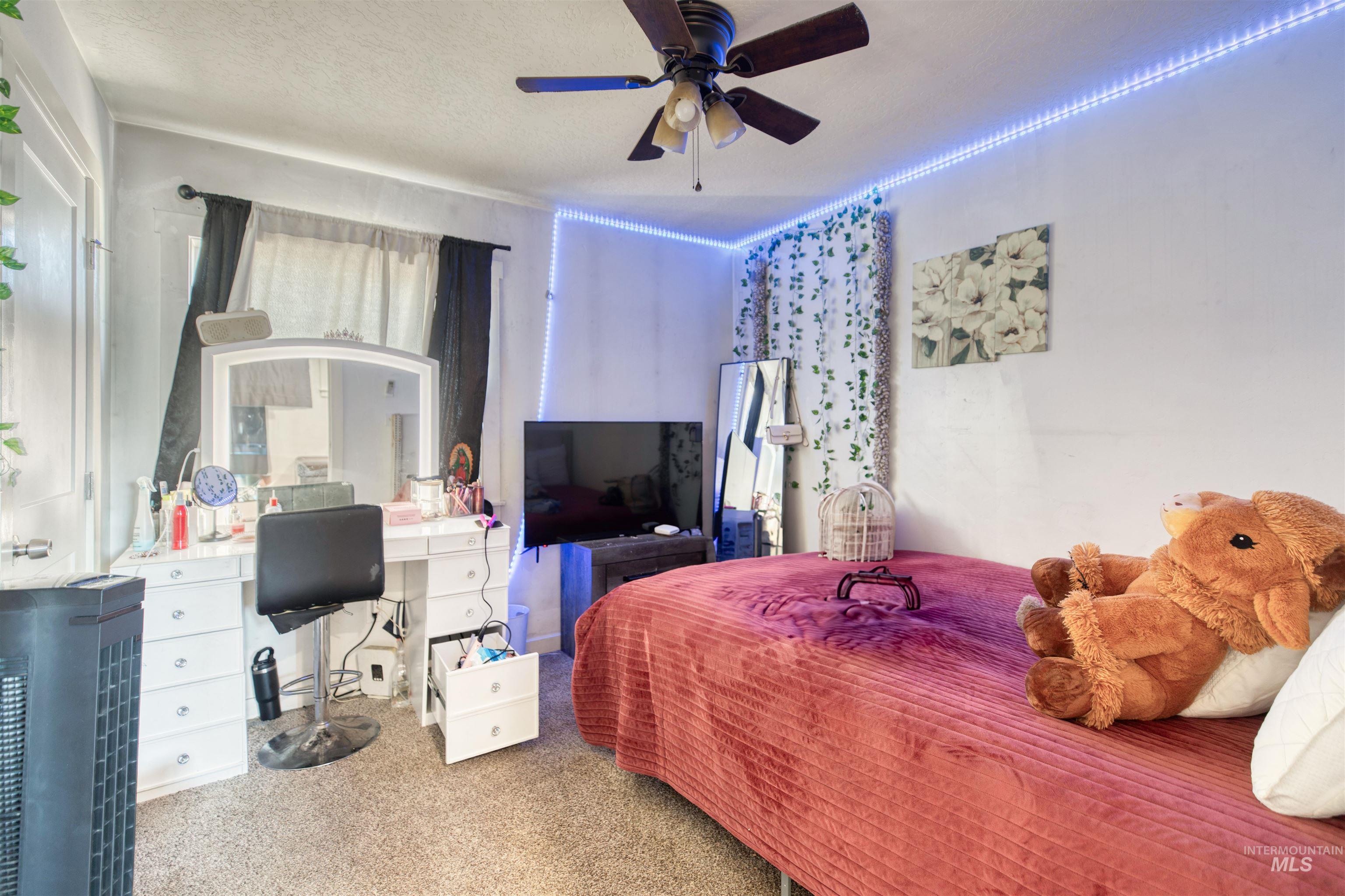 112 E Main St, Nyssa, Oregon 97913, 2 Bedrooms, 1 Bathroom, Residential Income For Sale, Price $520,000,MLS 98954054