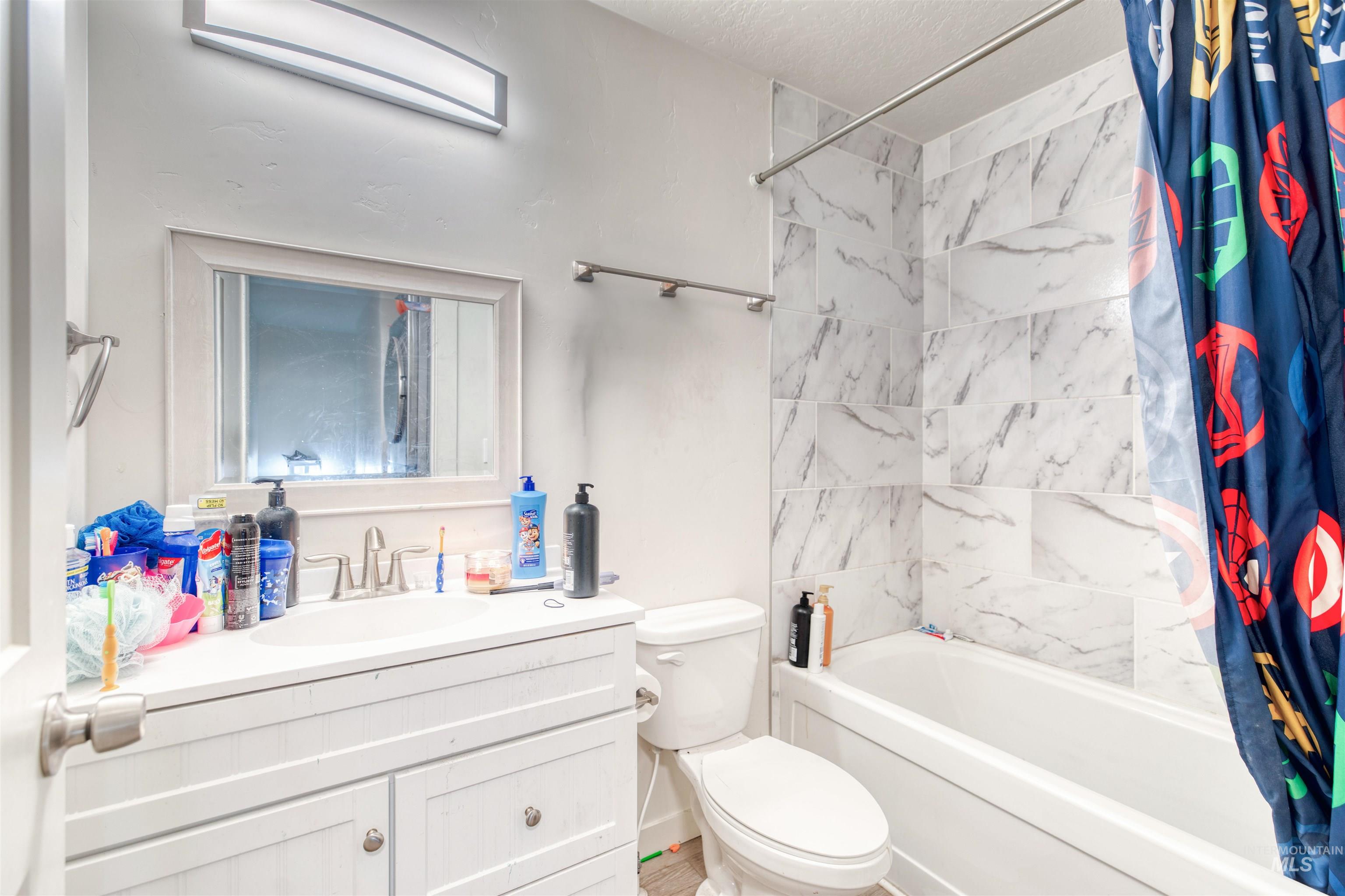 112 E Main St, Nyssa, Oregon 97913, 2 Bedrooms, 1 Bathroom, Residential Income For Sale, Price $520,000,MLS 98954054