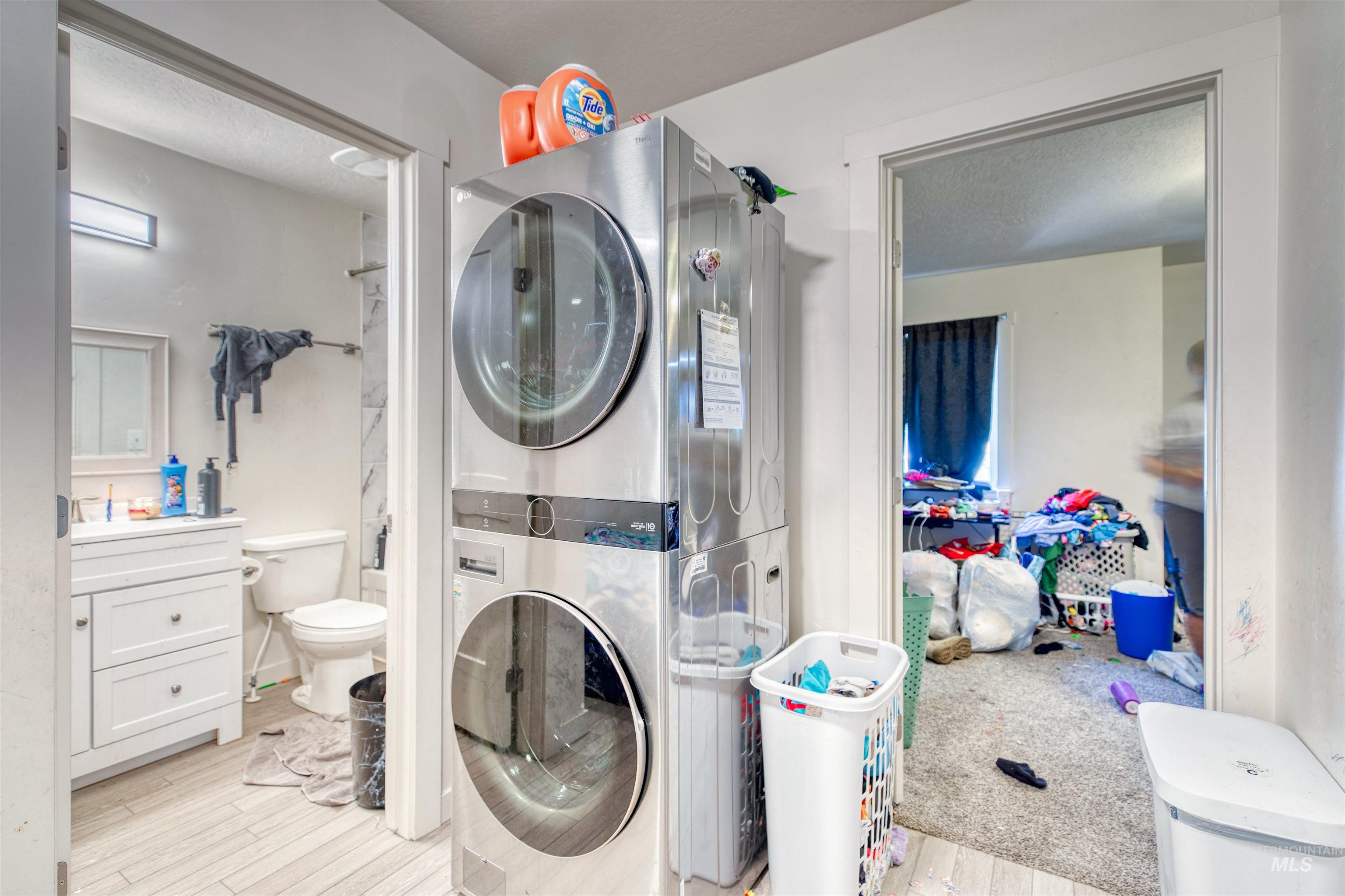 112 E Main St, Nyssa, Oregon 97913, 2 Bedrooms, 1 Bathroom, Residential Income For Sale, Price $520,000,MLS 98954054