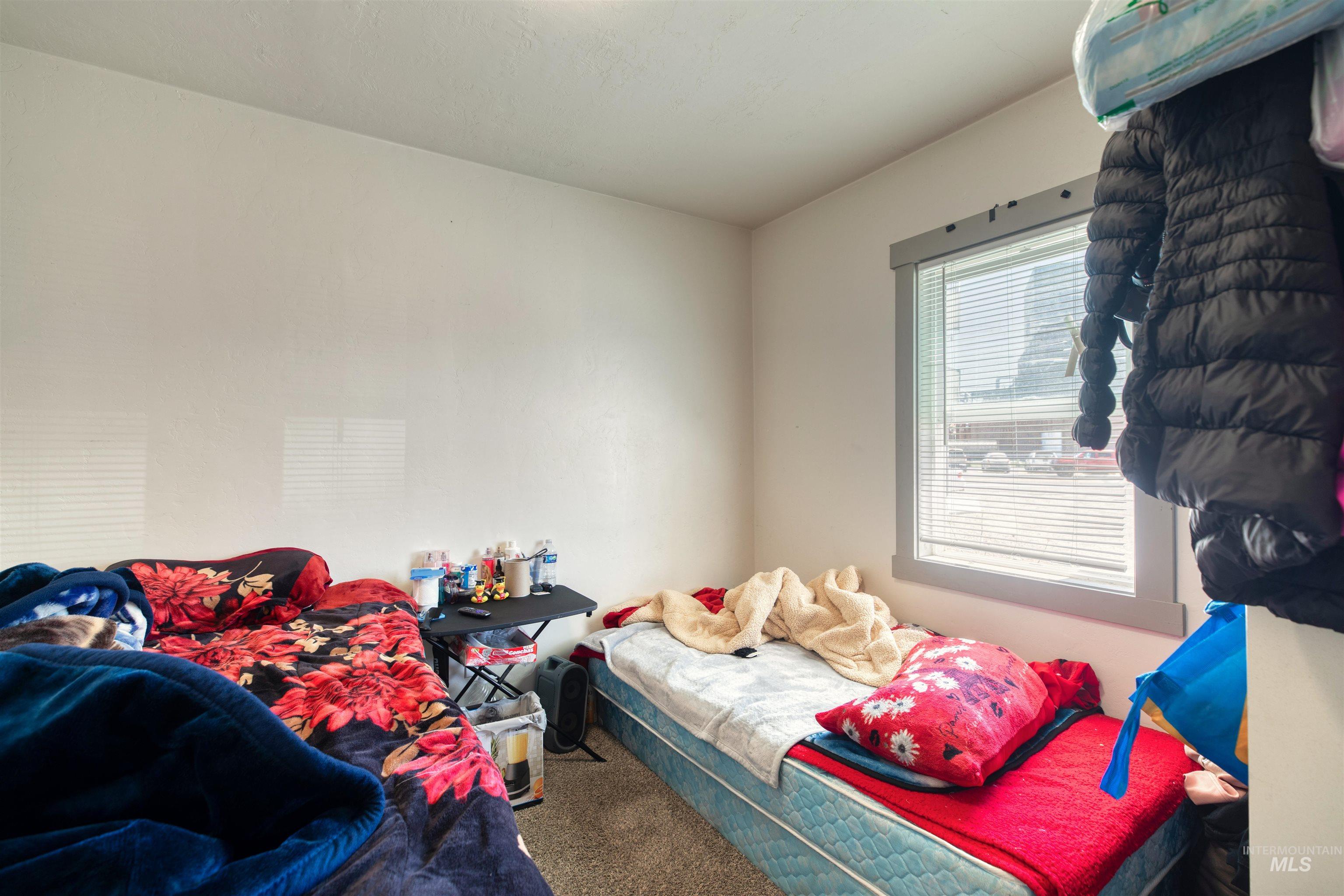 112 E Main St, Nyssa, Oregon 97913, 2 Bedrooms, 1 Bathroom, Residential Income For Sale, Price $520,000,MLS 98954054