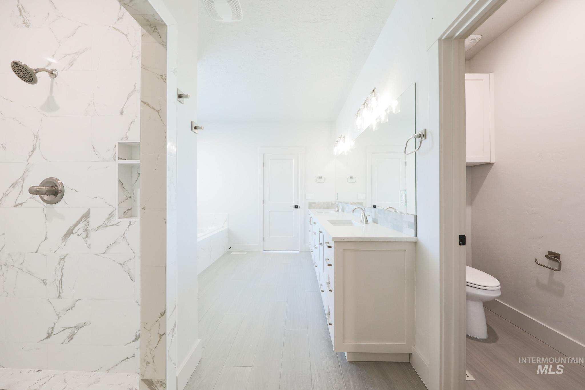 7195 E Merlin Hawk Ct, Nampa, Idaho 83686, 3 Bedrooms, 2 Bathrooms, Residential For Sale, Price $879,500,MLS 98954181