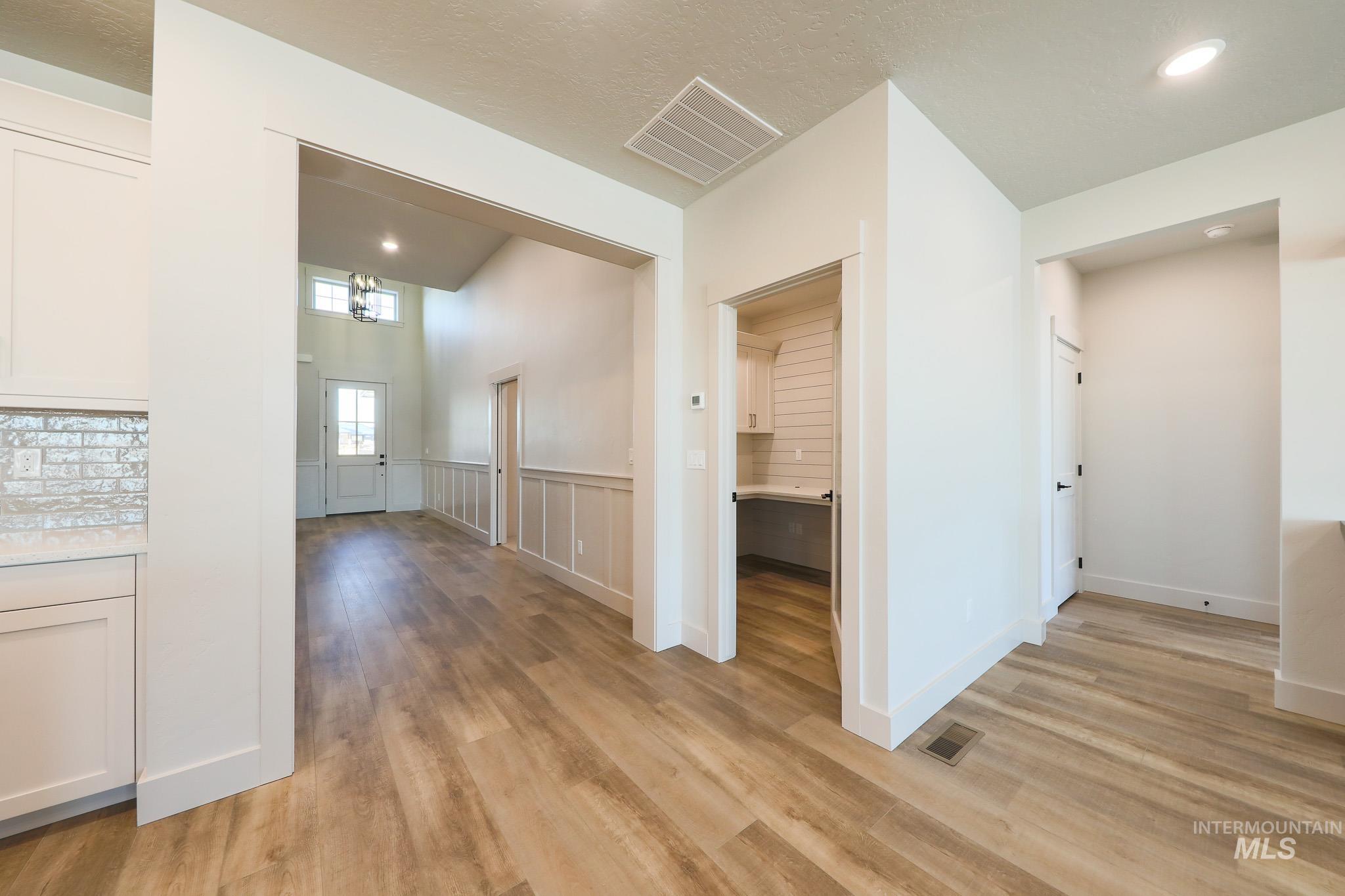 7195 E Merlin Hawk Ct, Nampa, Idaho 83686, 3 Bedrooms, 2 Bathrooms, Residential For Sale, Price $879,500,MLS 98954181