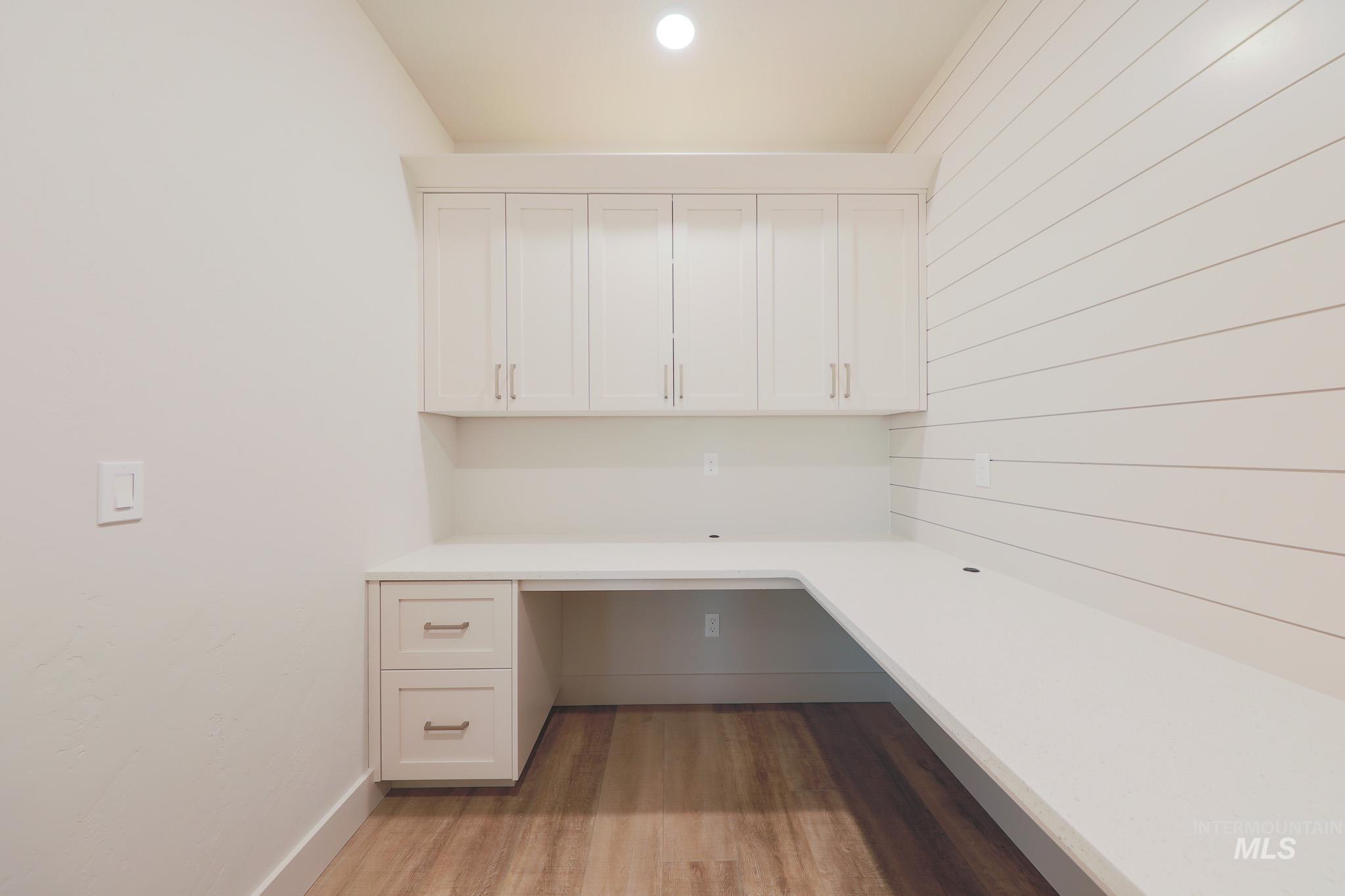 7195 E Merlin Hawk Ct, Nampa, Idaho 83686, 3 Bedrooms, 2 Bathrooms, Residential For Sale, Price $879,500,MLS 98954181