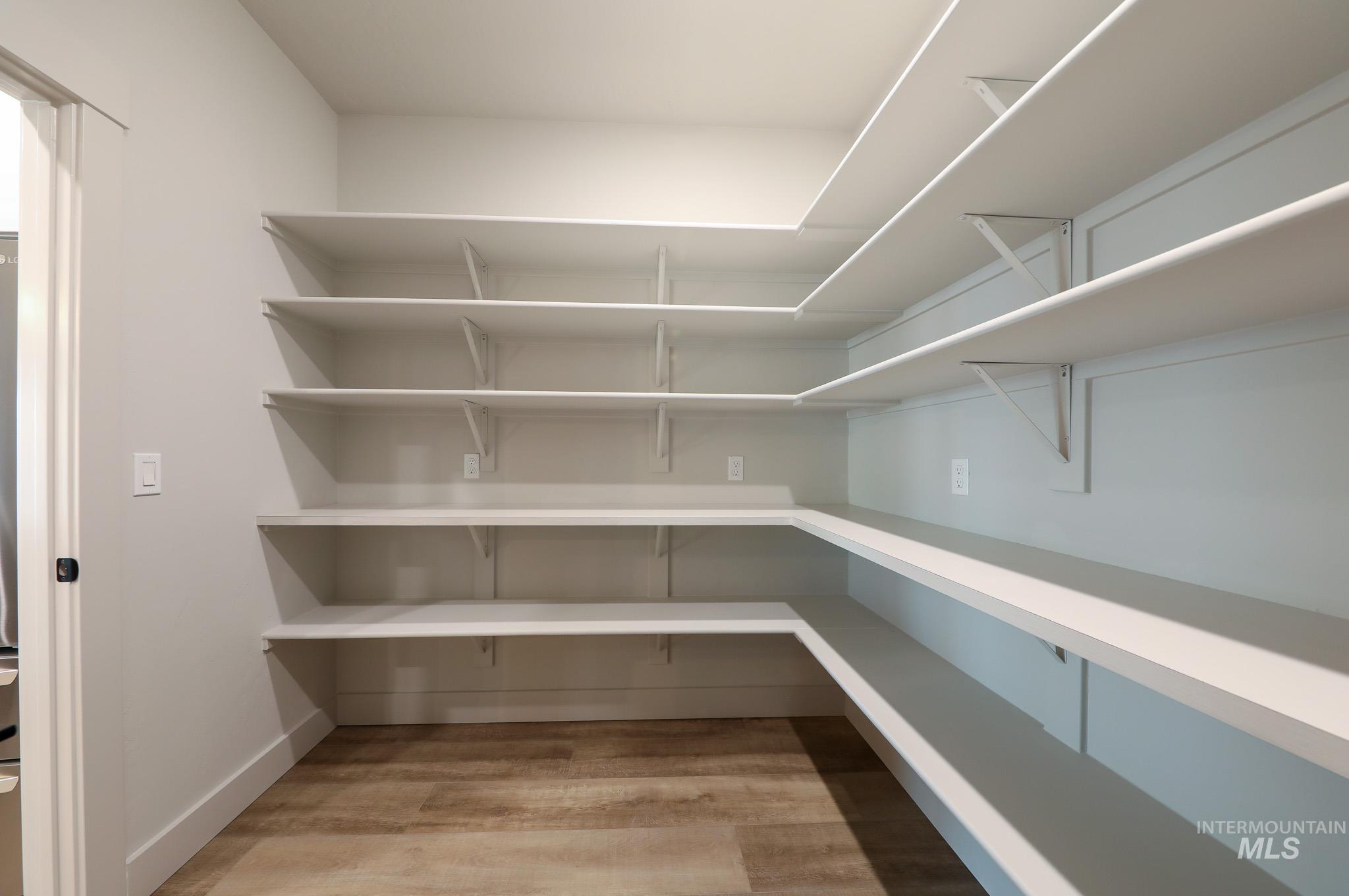 7195 E Merlin Hawk Ct, Nampa, Idaho 83686, 3 Bedrooms, 2 Bathrooms, Residential For Sale, Price $879,500,MLS 98954181