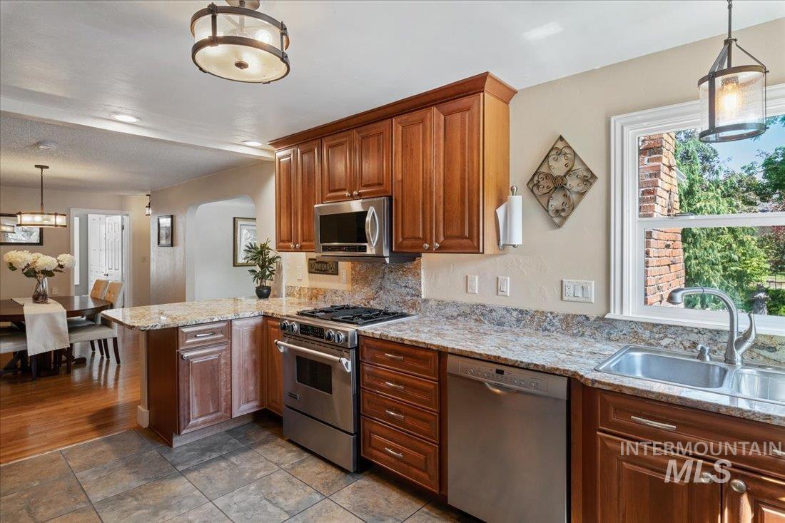 2401 N 26Th St, Boise, Idaho 83702, 4 Bedrooms, 2 Bathrooms, Residential Income For Sale, Price $1,295,000, 98954197