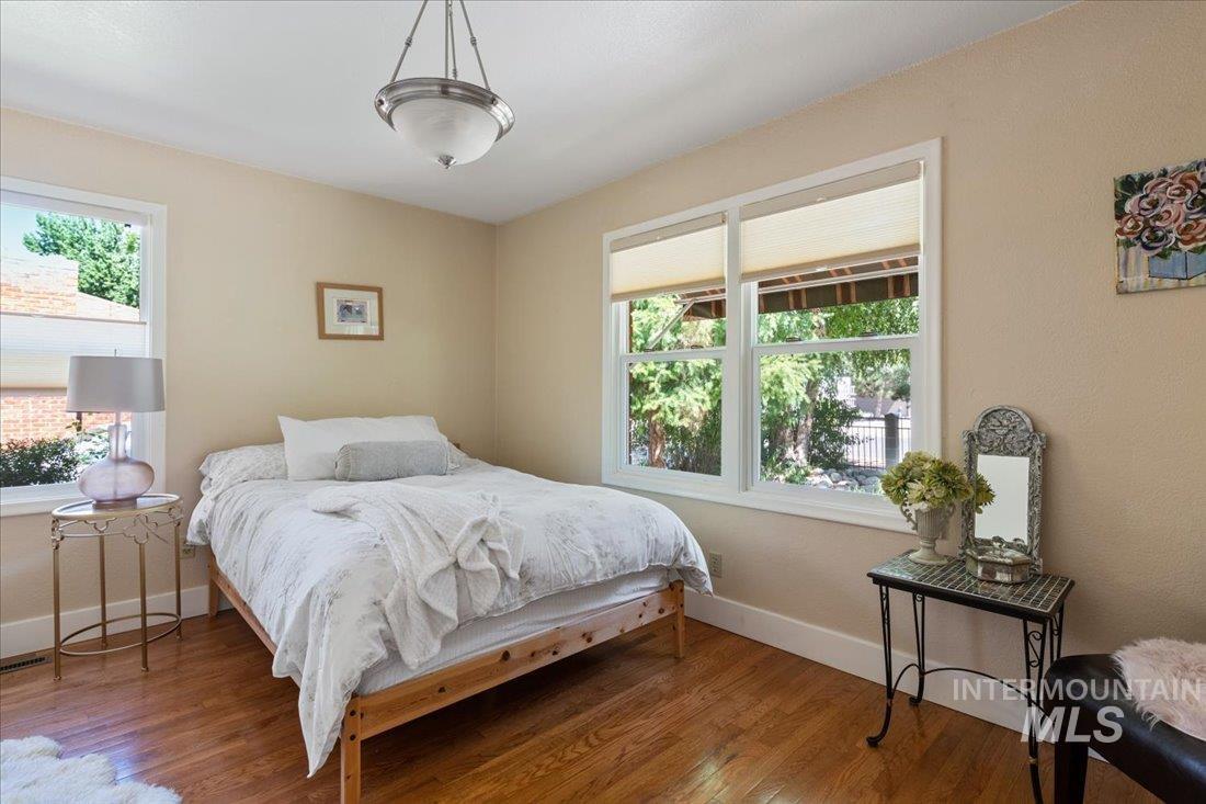 2401 N 26Th St, Boise, Idaho 83702, 4 Bedrooms, 2 Bathrooms, Residential Income For Sale, Price $1,295,000, 98954197