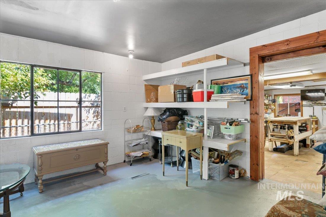 2401 N 26Th St, Boise, Idaho 83702, 4 Bedrooms, 2 Bathrooms, Residential Income For Sale, Price $1,295,000, 98954197