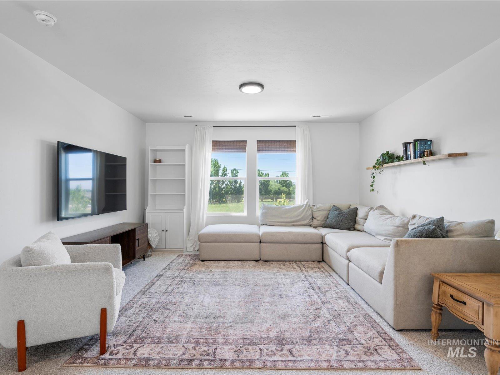 11865 W Red Clover St, Star, Idaho 83669, 4 Bedrooms, 3 Bathrooms, Residential For Sale, Price $574,990,MLS 98954201