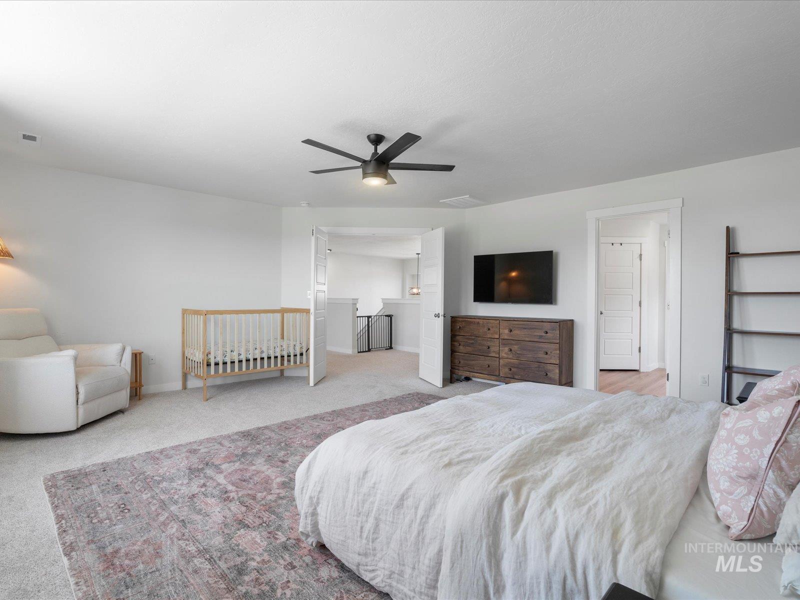 11865 W Red Clover St, Star, Idaho 83669, 4 Bedrooms, 3 Bathrooms, Residential For Sale, Price $574,990,MLS 98954201