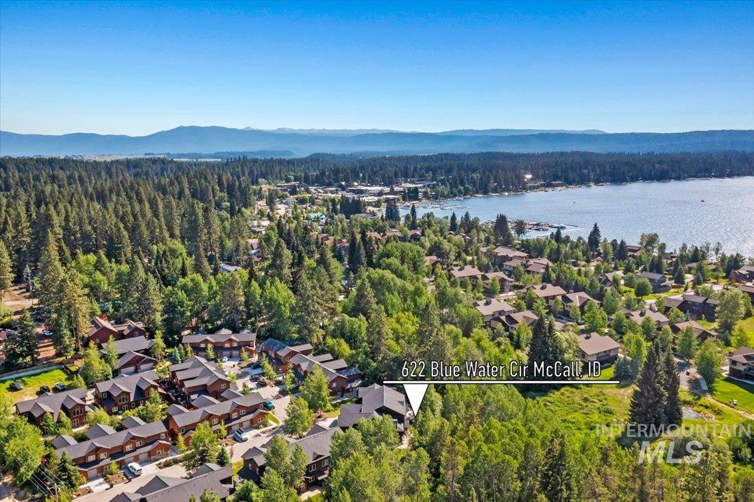 622 Blue Water Circle, McCall, Idaho 83638, 3 Bedrooms, 3.5 Bathrooms, Residential For Sale, Price $1,372,000,MLS 98954227