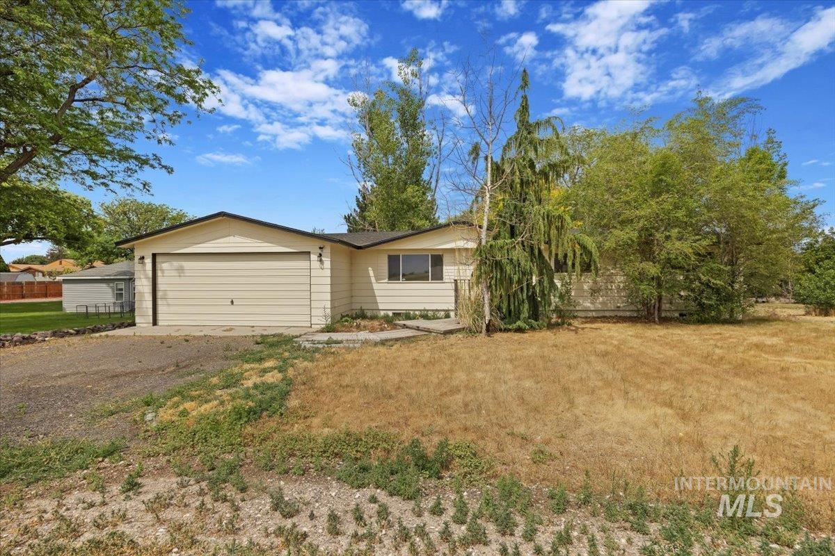 934 Fair St., Buhl, Idaho 83316, 6 Bedrooms, 3 Bathrooms, Residential For Sale, Price $379,900,MLS 98954232