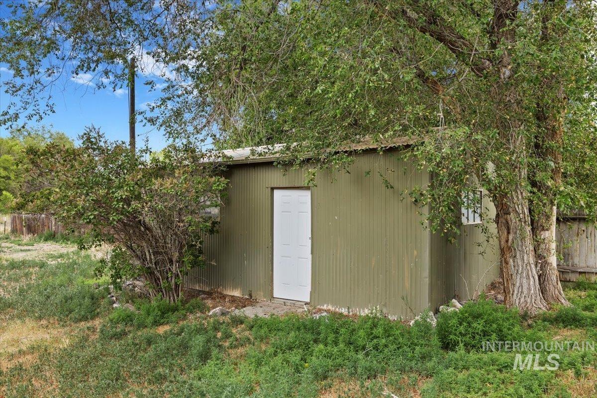 934 Fair St., Buhl, Idaho 83316, 6 Bedrooms, 3 Bathrooms, Residential For Sale, Price $379,900,MLS 98954232