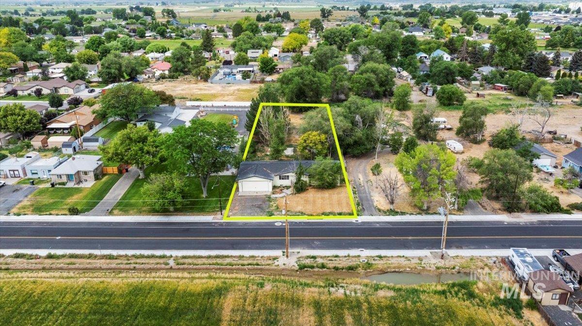 934 Fair St., Buhl, Idaho 83316, 6 Bedrooms, 3 Bathrooms, Residential For Sale, Price $379,900,MLS 98954232