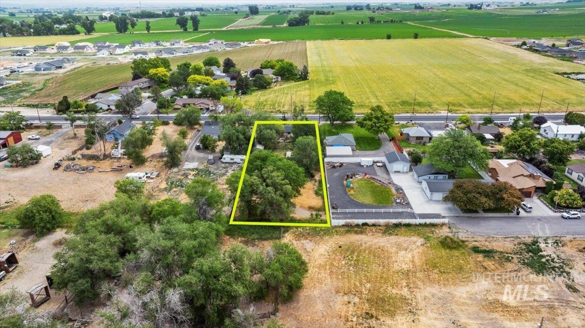 934 Fair St., Buhl, Idaho 83316, 6 Bedrooms, 3 Bathrooms, Residential For Sale, Price $379,900,MLS 98954232