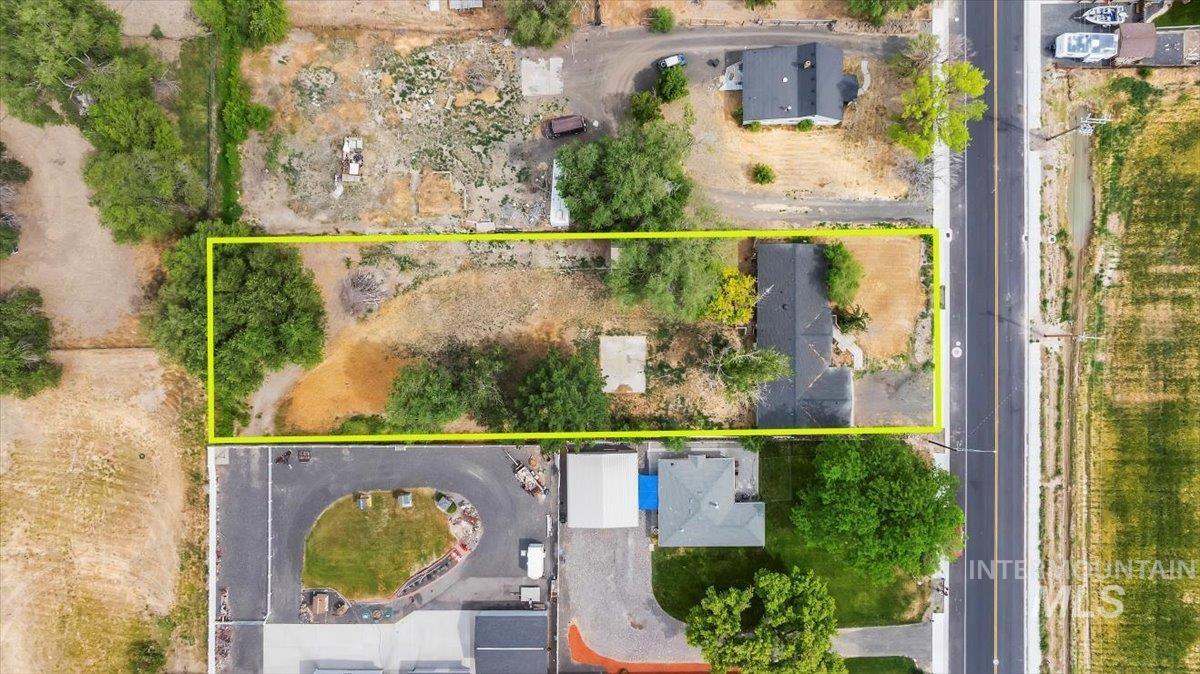 934 Fair St., Buhl, Idaho 83316, 6 Bedrooms, 3 Bathrooms, Residential For Sale, Price $379,900,MLS 98954232