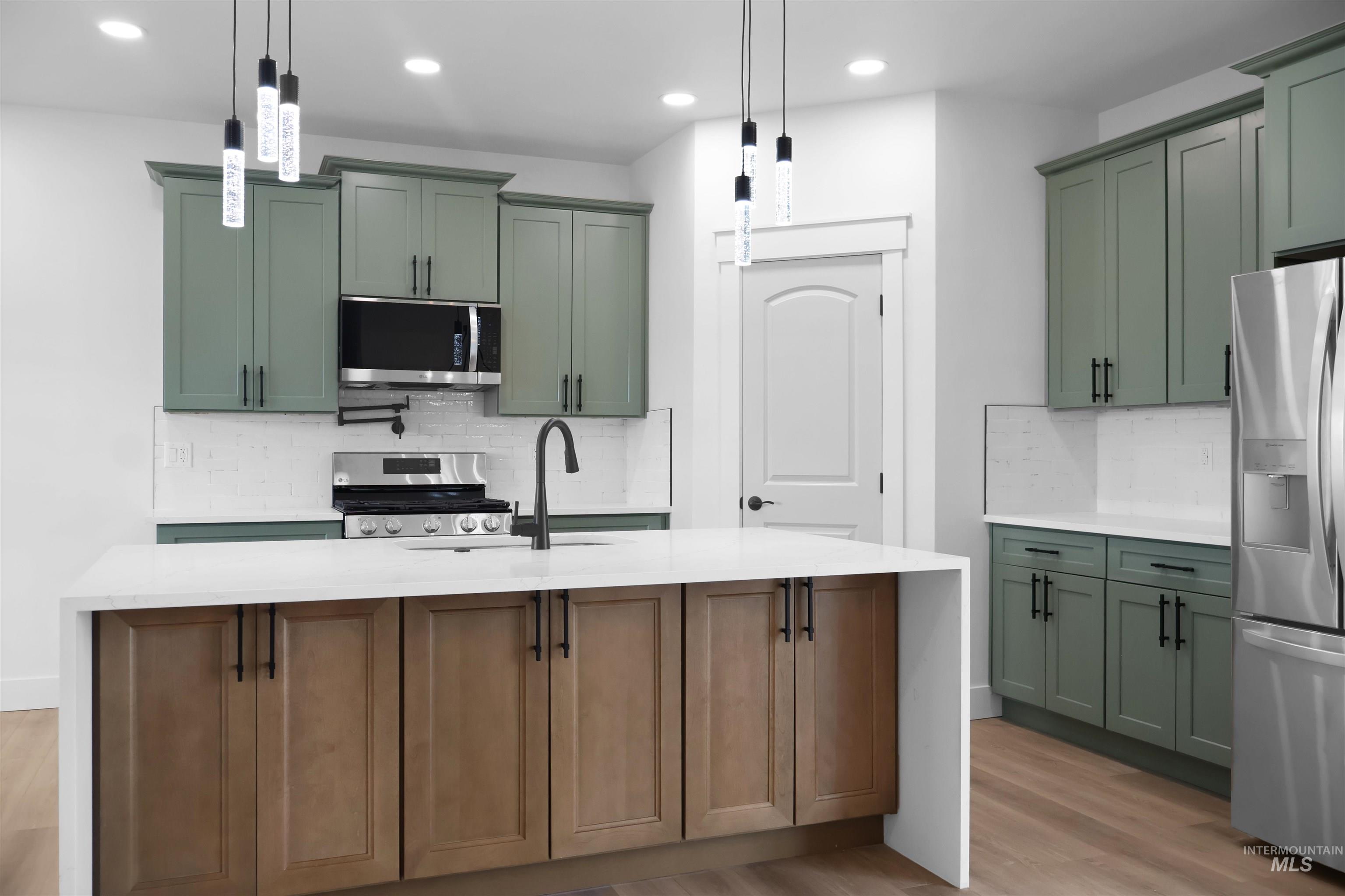 1120 14th St, Rupert, Idaho 83350, 4 Bedrooms, 2.5 Bathrooms, Residential For Sale, Price $385,000,MLS 98954276