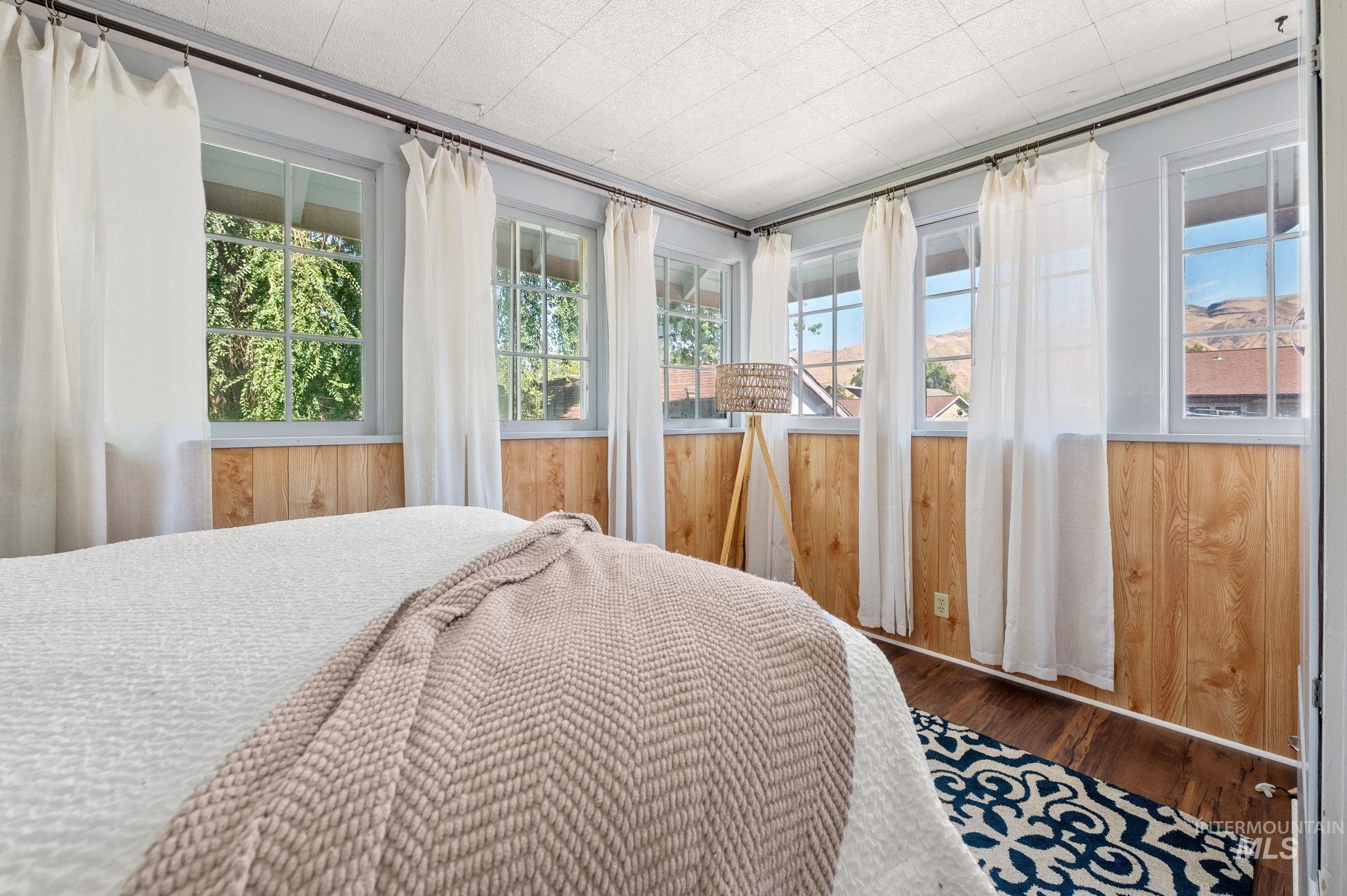 710 12th Street, Clarkston, Washington 99403, 4 Bedrooms, 2 Bathrooms, Residential For Sale, Price $335,000,MLS 98954360