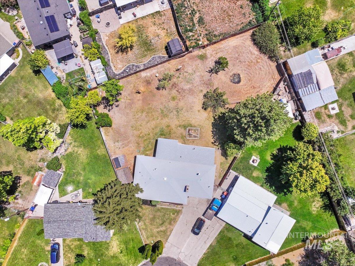 917 Del Mar Circle, Twin Falls, Idaho 83301, 4 Bedrooms, 2.5 Bathrooms, Residential For Sale, Price $350,000,MLS 98954378