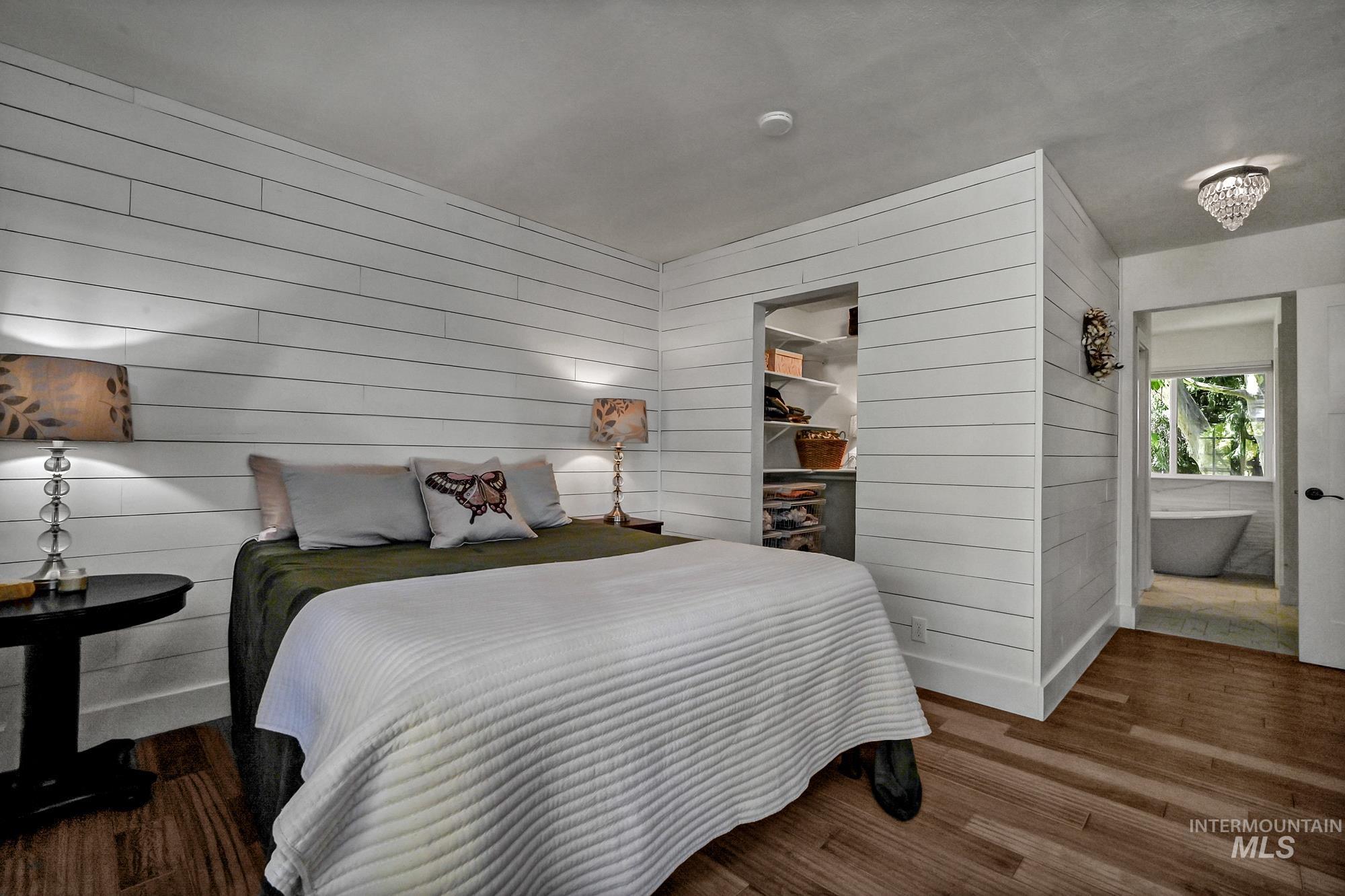 1067 N Arlington Dr, Eagle, Idaho 83616, 4 Bedrooms, 3 Bathrooms, Residential For Sale, Price $1,060,000,MLS 98954392