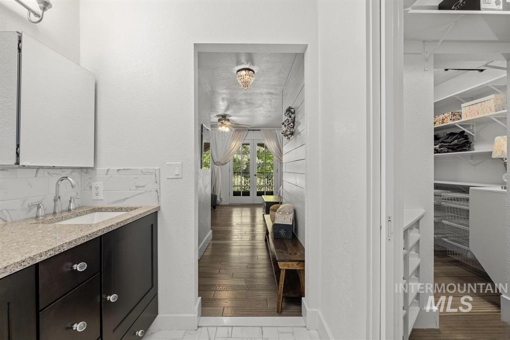 1067 N Arlington Dr, Eagle, Idaho 83616, 4 Bedrooms, 3 Bathrooms, Residential For Sale, Price $1,060,000,MLS 98954392