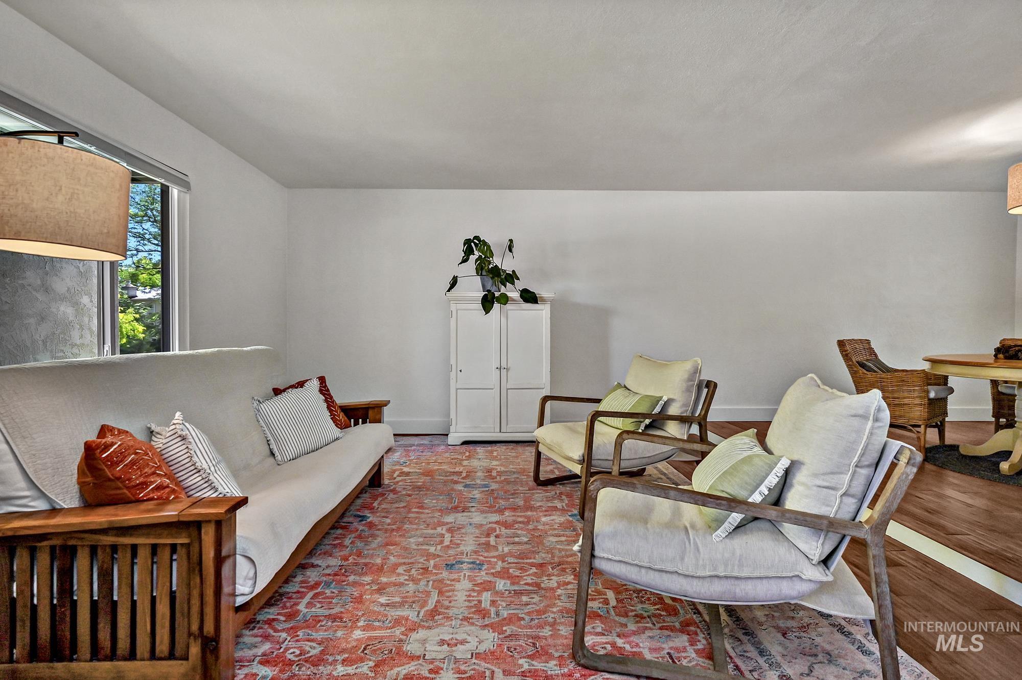 1067 N Arlington Dr, Eagle, Idaho 83616, 4 Bedrooms, 3 Bathrooms, Residential For Sale, Price $1,060,000,MLS 98954392