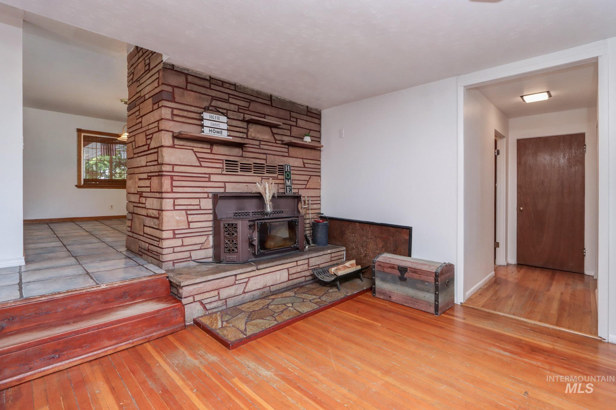 617 Park Ave, Nyssa, Oregon 97913, 3 Bedrooms, 2 Bathrooms, Residential For Sale, Price $299,000,MLS 98954393