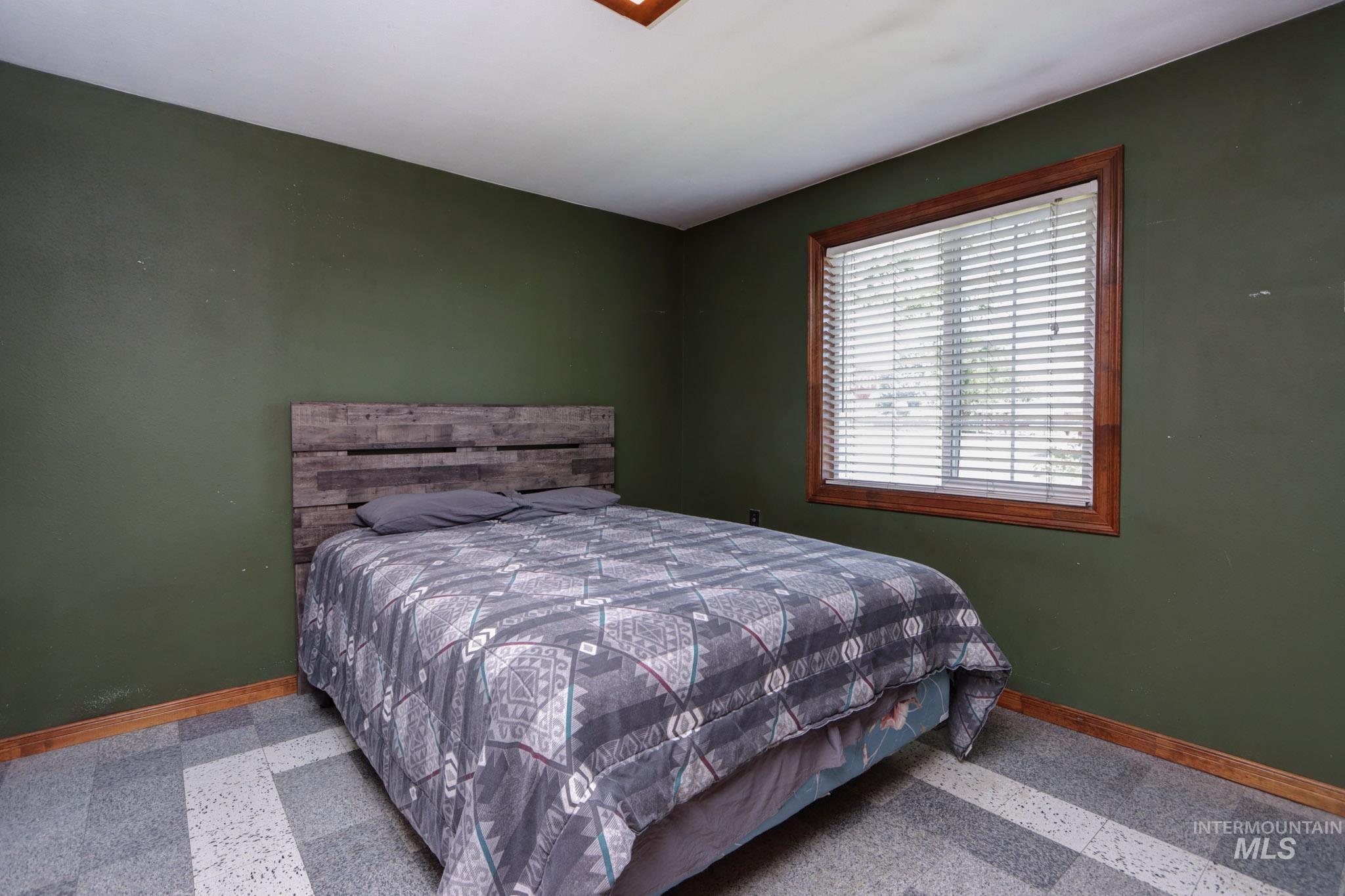 617 Park Ave, Nyssa, Oregon 97913, 3 Bedrooms, 2 Bathrooms, Residential For Sale, Price $299,000,MLS 98954393