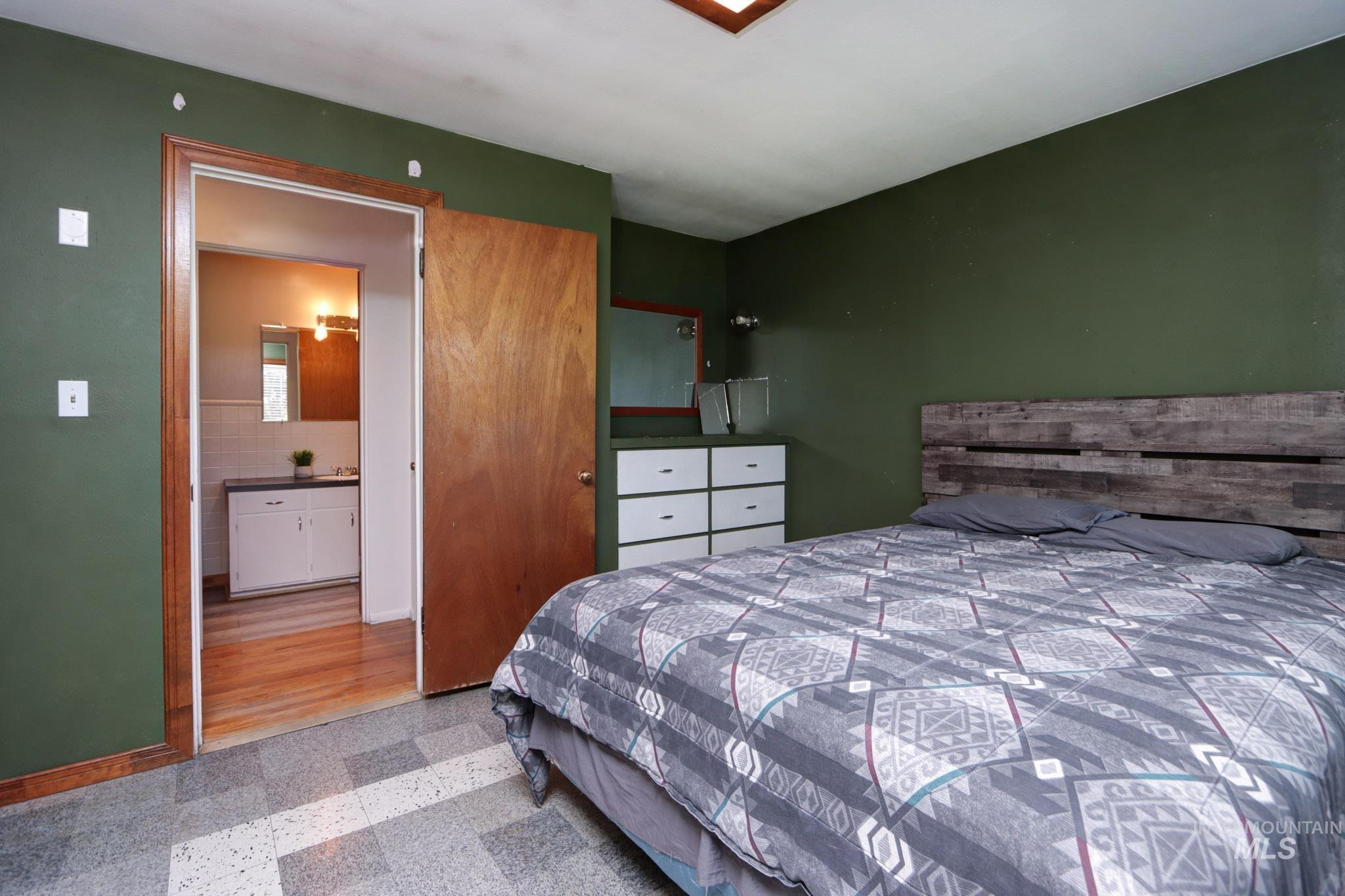 617 Park Ave, Nyssa, Oregon 97913, 3 Bedrooms, 2 Bathrooms, Residential For Sale, Price $299,000,MLS 98954393