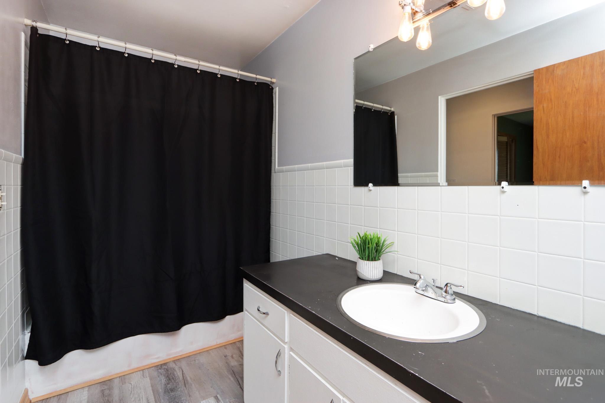 617 Park Ave, Nyssa, Oregon 97913, 3 Bedrooms, 2 Bathrooms, Residential For Sale, Price $299,000,MLS 98954393