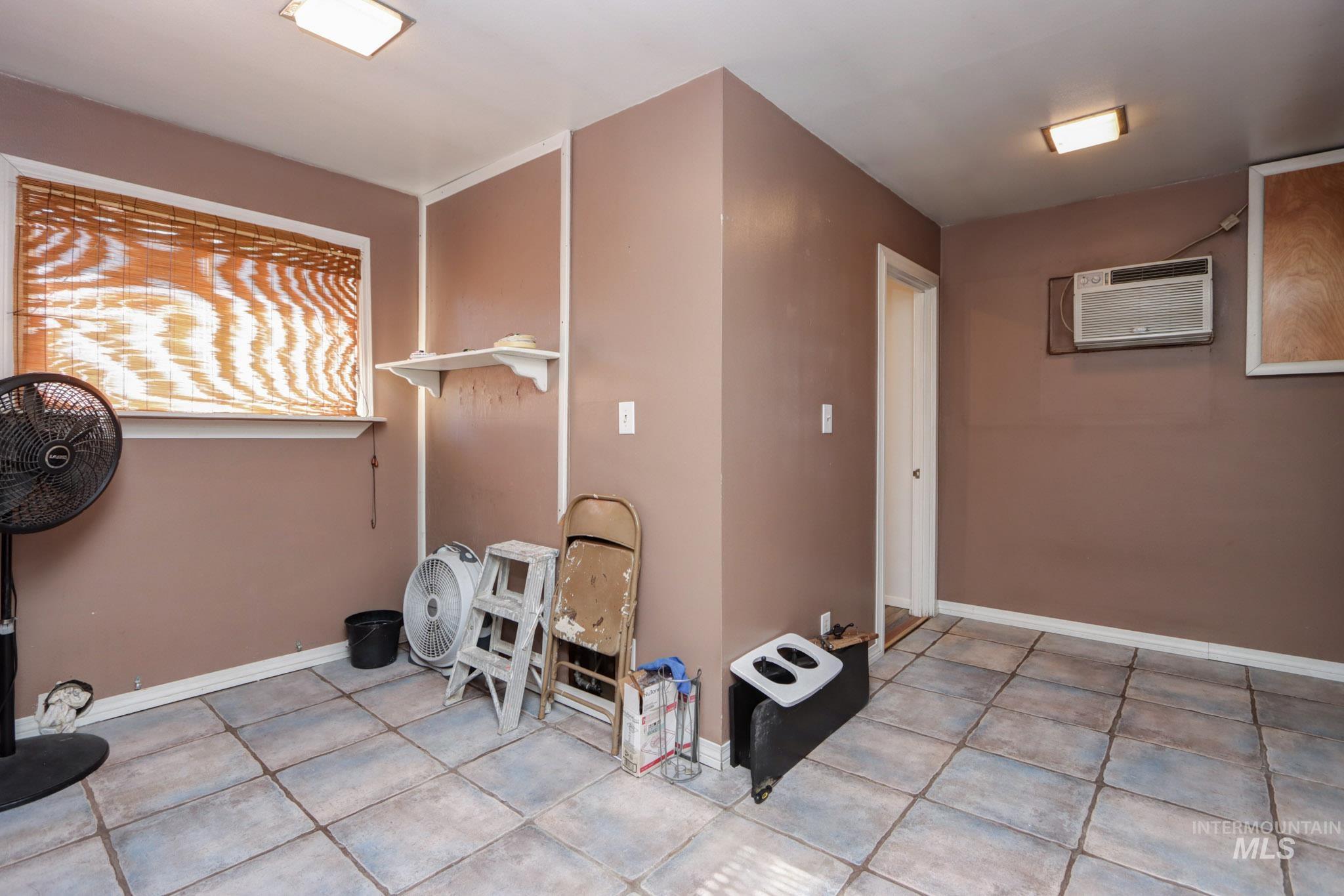 617 Park Ave, Nyssa, Oregon 97913, 3 Bedrooms, 2 Bathrooms, Residential For Sale, Price $299,000,MLS 98954393