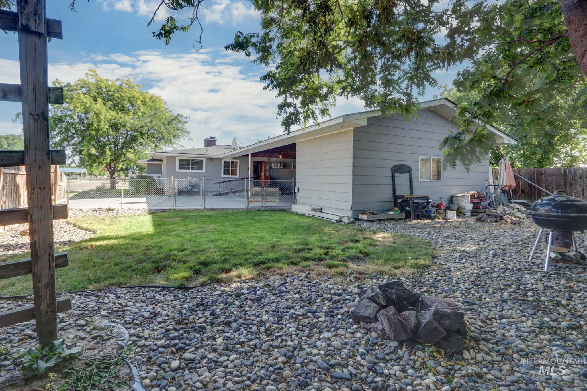 617 Park Ave, Nyssa, Oregon 97913, 3 Bedrooms, 2 Bathrooms, Residential For Sale, Price $299,000,MLS 98954393