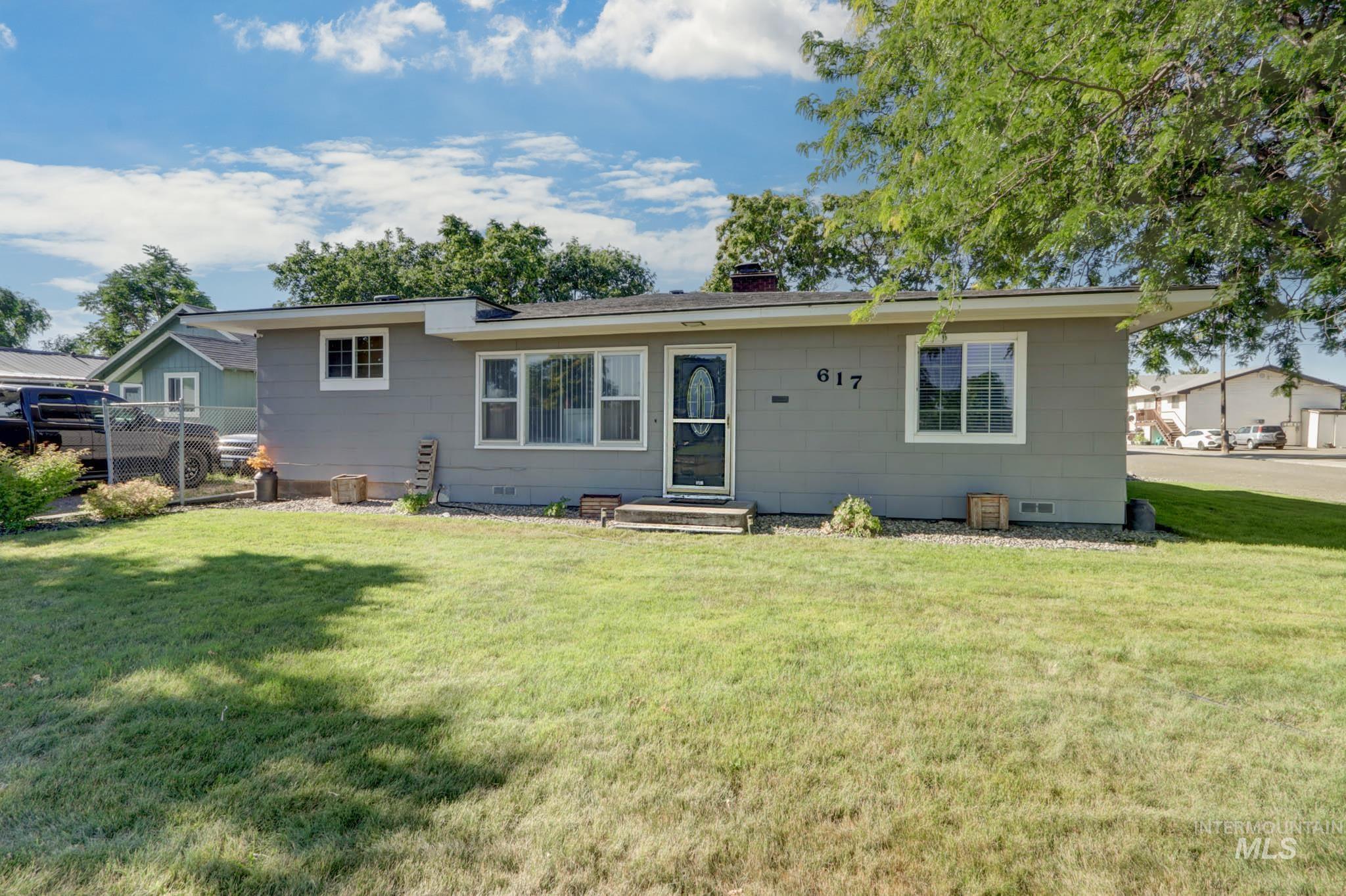 617 Park Ave, Nyssa, Oregon 97913, 3 Bedrooms, 2 Bathrooms, Residential For Sale, Price $299,000,MLS 98954393