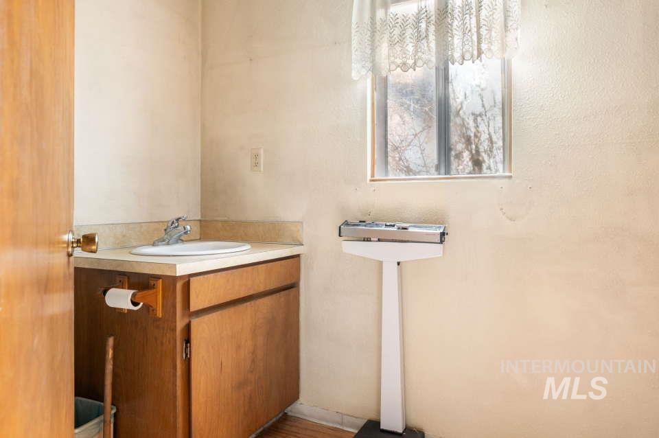 2026 Silcott Hills Road, Clarkston, Washington 99403, 2 Bedrooms, 2 Bathrooms, Residential For Sale, Price $329,900,MLS 98954411