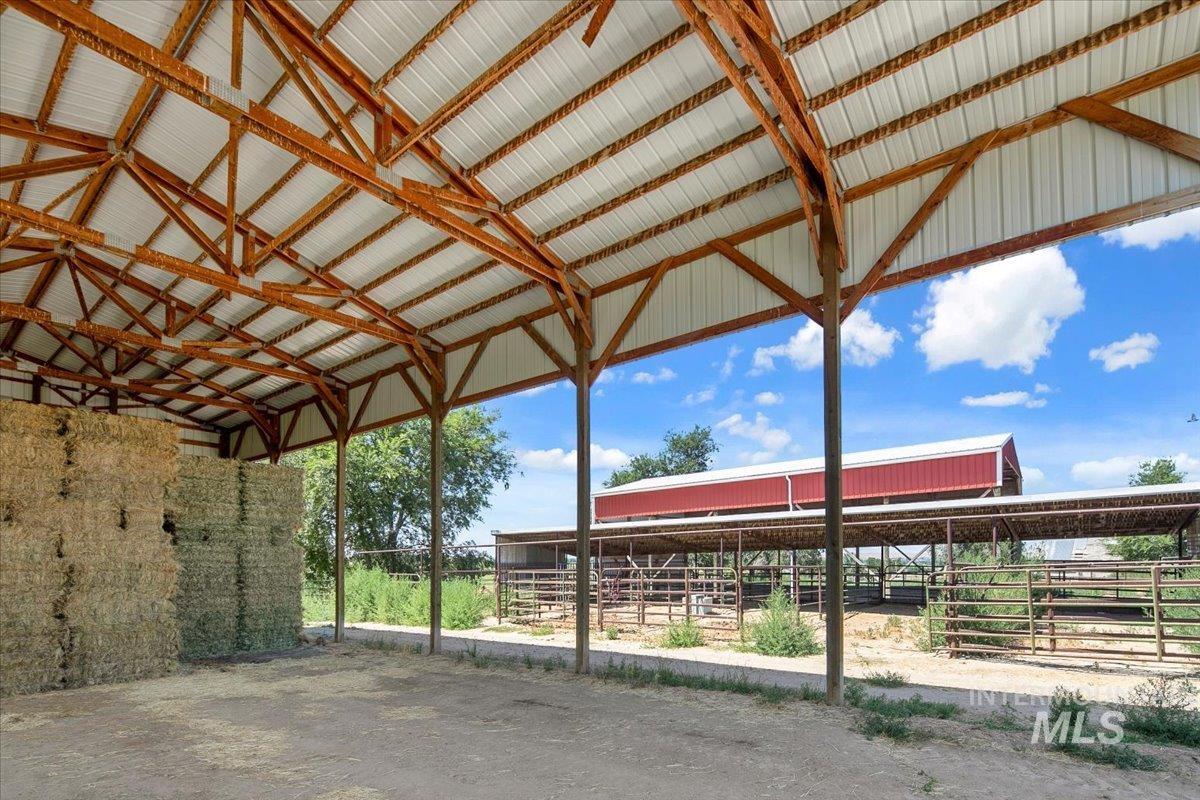 3617 Bowman Rd, Emmett, Idaho 83617, 3 Bedrooms, 2 Bathrooms, Residential For Sale, Price $739,444,MLS 98954429