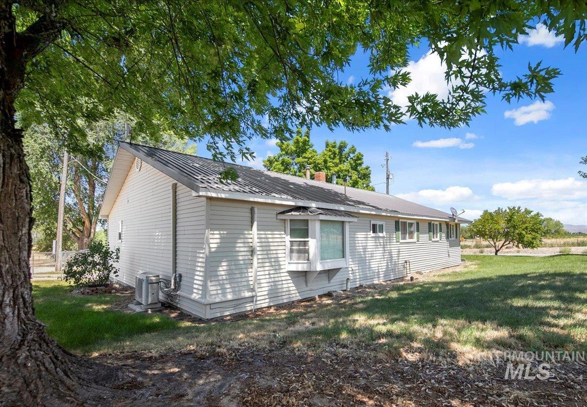 3617 Bowman Rd, Emmett, Idaho 83617, 3 Bedrooms, 2 Bathrooms, Residential For Sale, Price $739,444,MLS 98954429