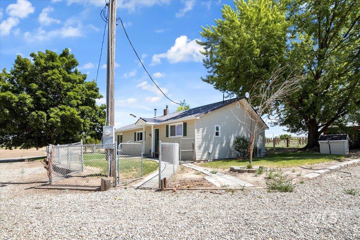 3617 Bowman Rd, Emmett, Idaho 83617, 3 Bedrooms, 2 Bathrooms, Residential For Sale, Price $739,444,MLS 98954429