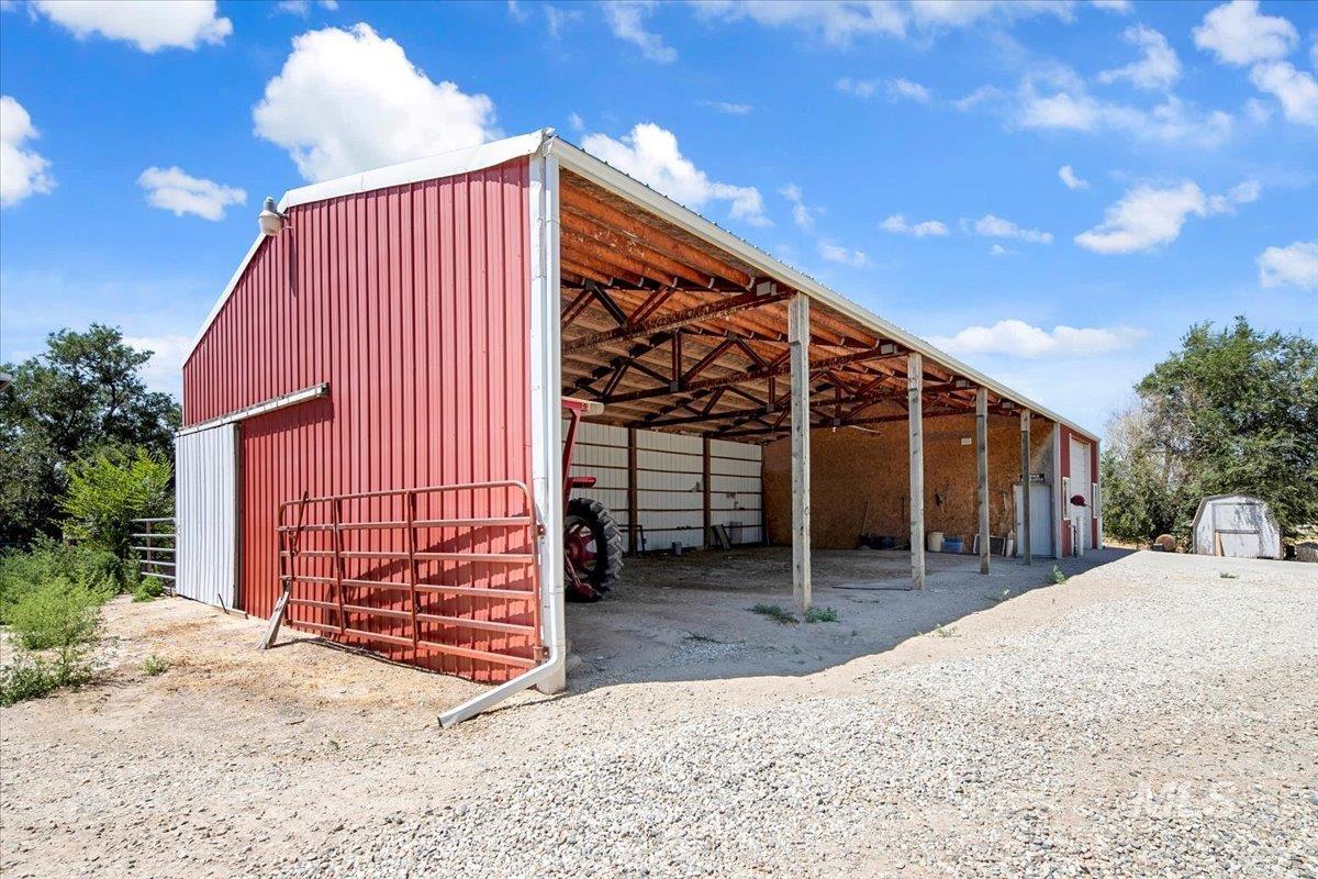 3617 Bowman Rd, Emmett, Idaho 83617, 3 Bedrooms, 2 Bathrooms, Residential For Sale, Price $739,444,MLS 98954429