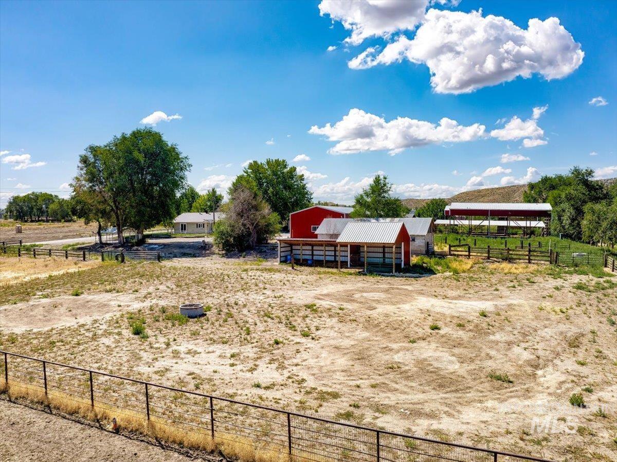 3617 Bowman Rd, Emmett, Idaho 83617, 3 Bedrooms, 2 Bathrooms, Residential For Sale, Price $739,444,MLS 98954429