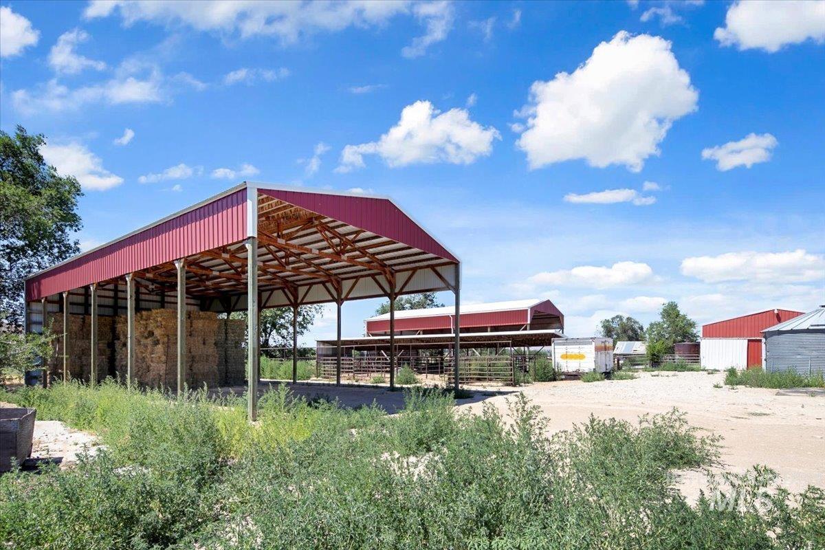 3617 Bowman Rd, Emmett, Idaho 83617, 3 Bedrooms, 2 Bathrooms, Residential For Sale, Price $739,444,MLS 98954429