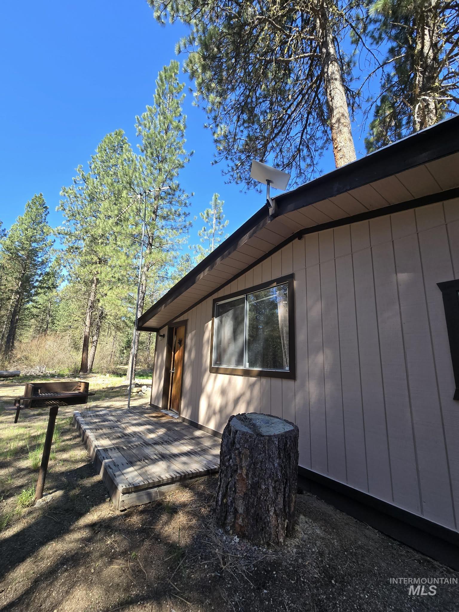 12 Woods Ln, Idaho City, Idaho 83631, 1 Bedroom, 1 Bathroom, Residential For Sale, Price $199,900, 98954433